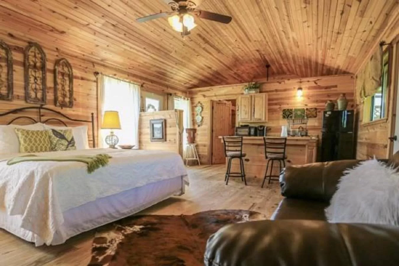 Bed in City on a Hill at Spring Creek