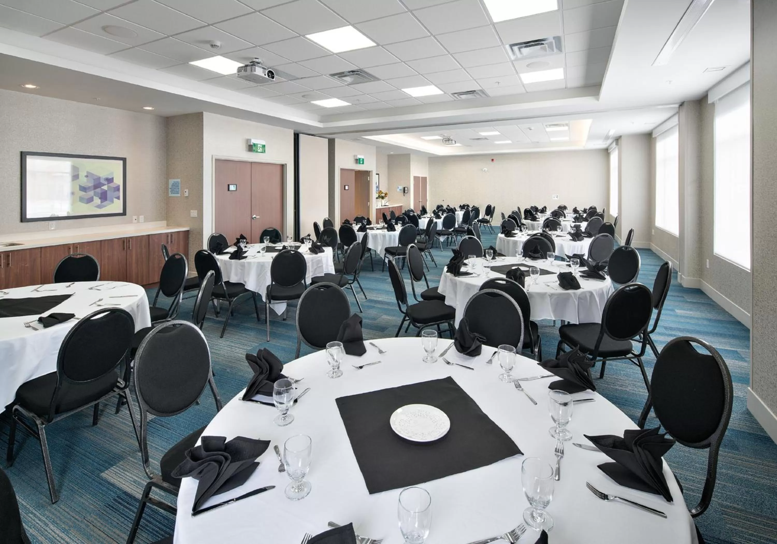 Meeting/conference room in Holiday Inn Express Hotel & Suites-Hinton by IHG