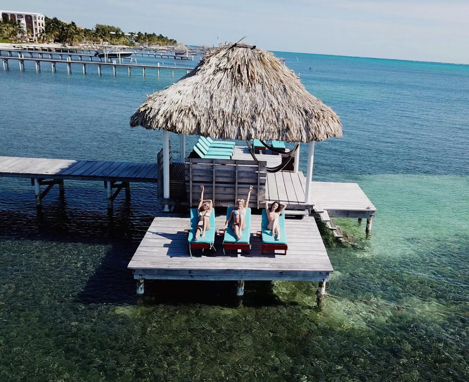 Beach in Pelican Reef Villas Resort