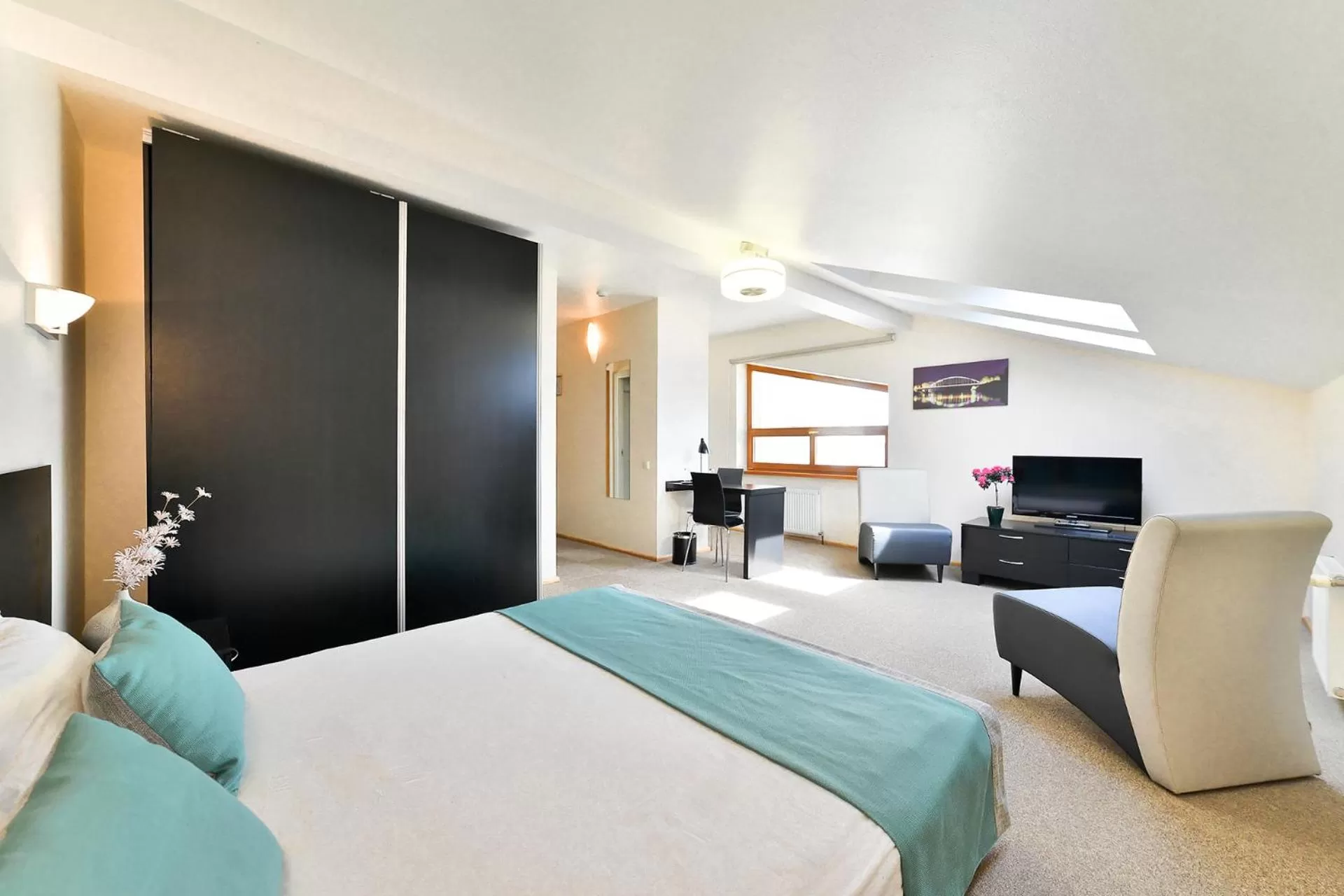 Bed in Superior Hotel Vantis Riverside