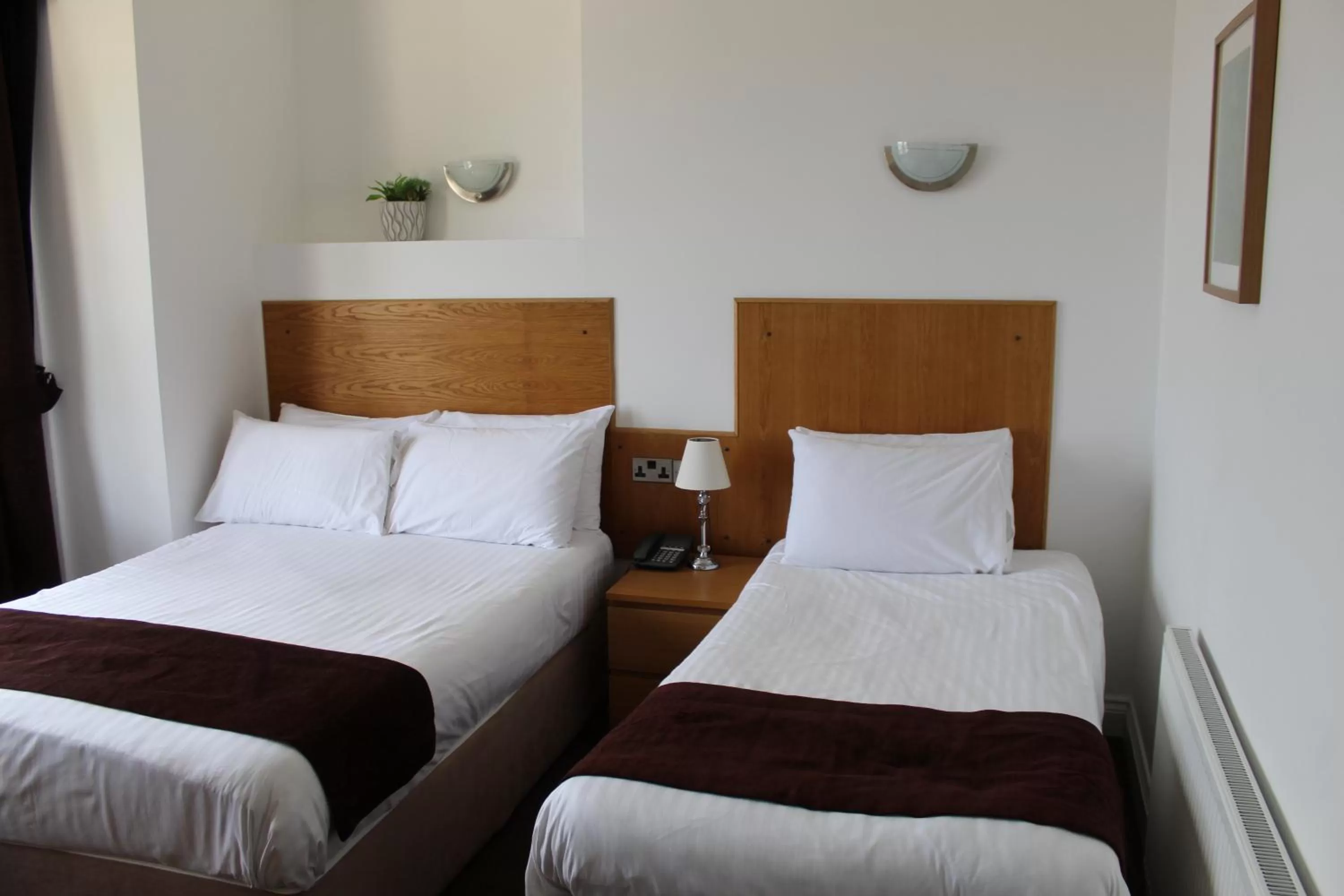 Bedroom, Bed in Four Saints Brig Y Don Hotel