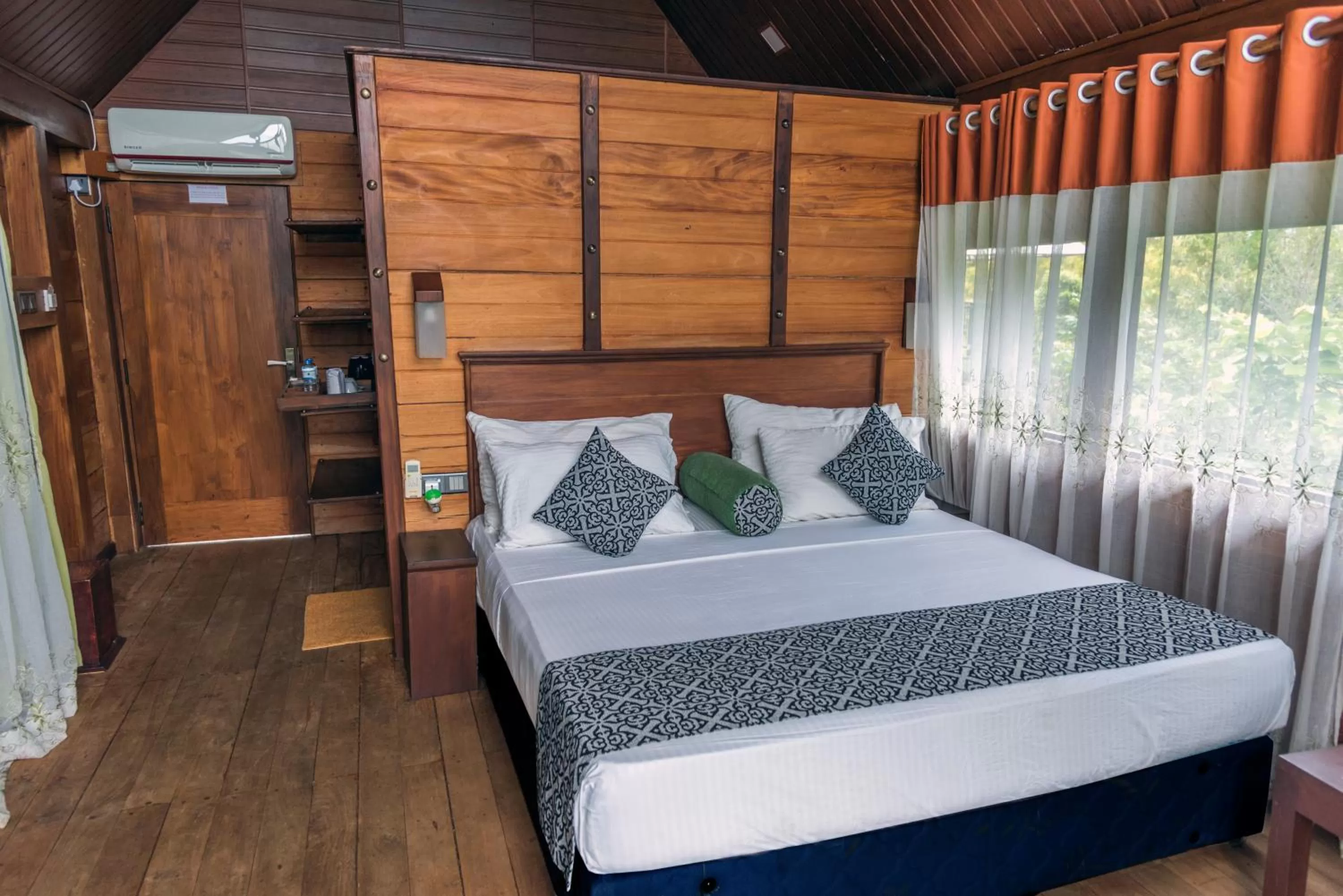 Coffee/tea facilities, Bed in Nice Place Resort