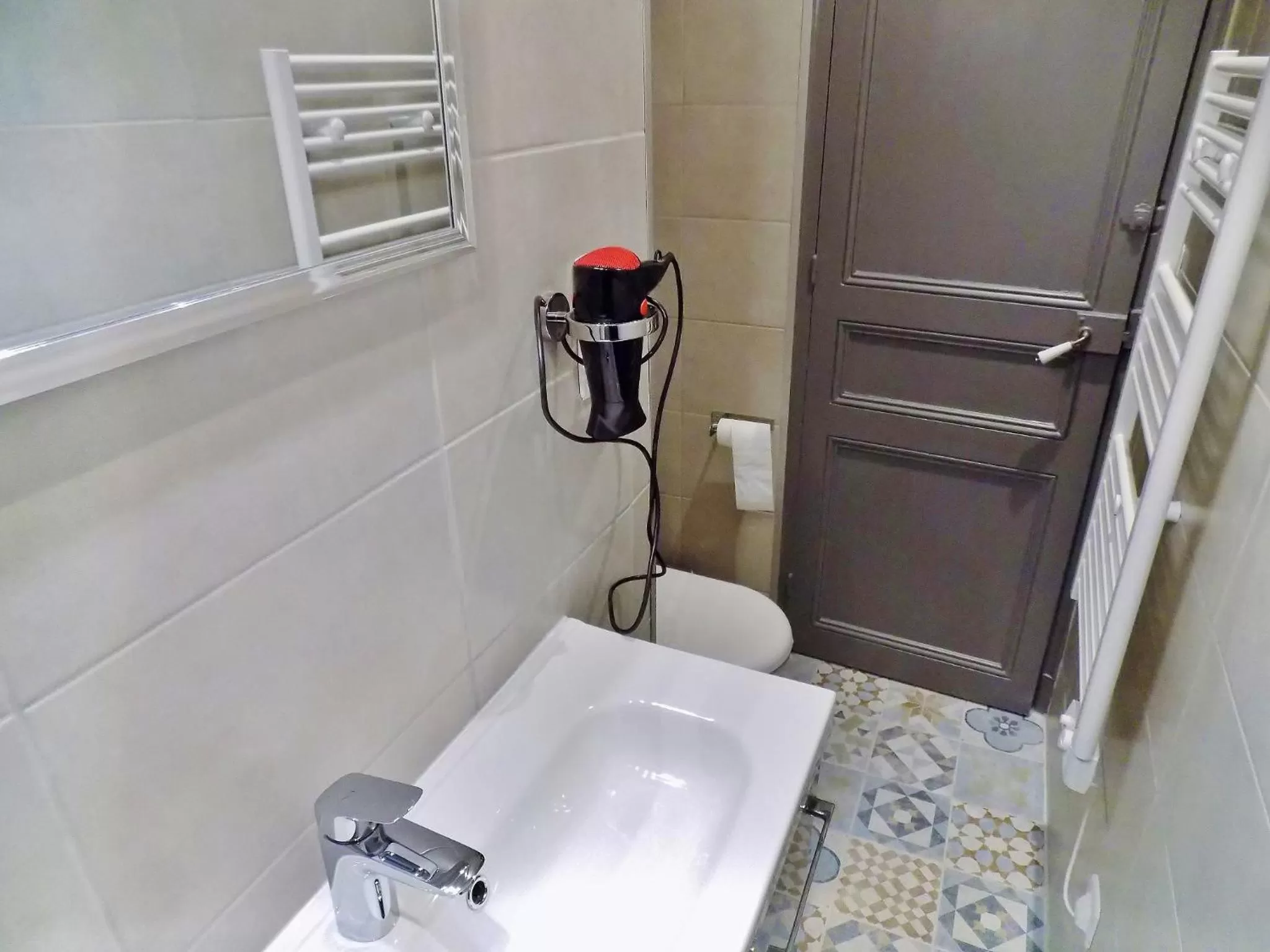 Bathroom in LA COLOC GARIBALDI