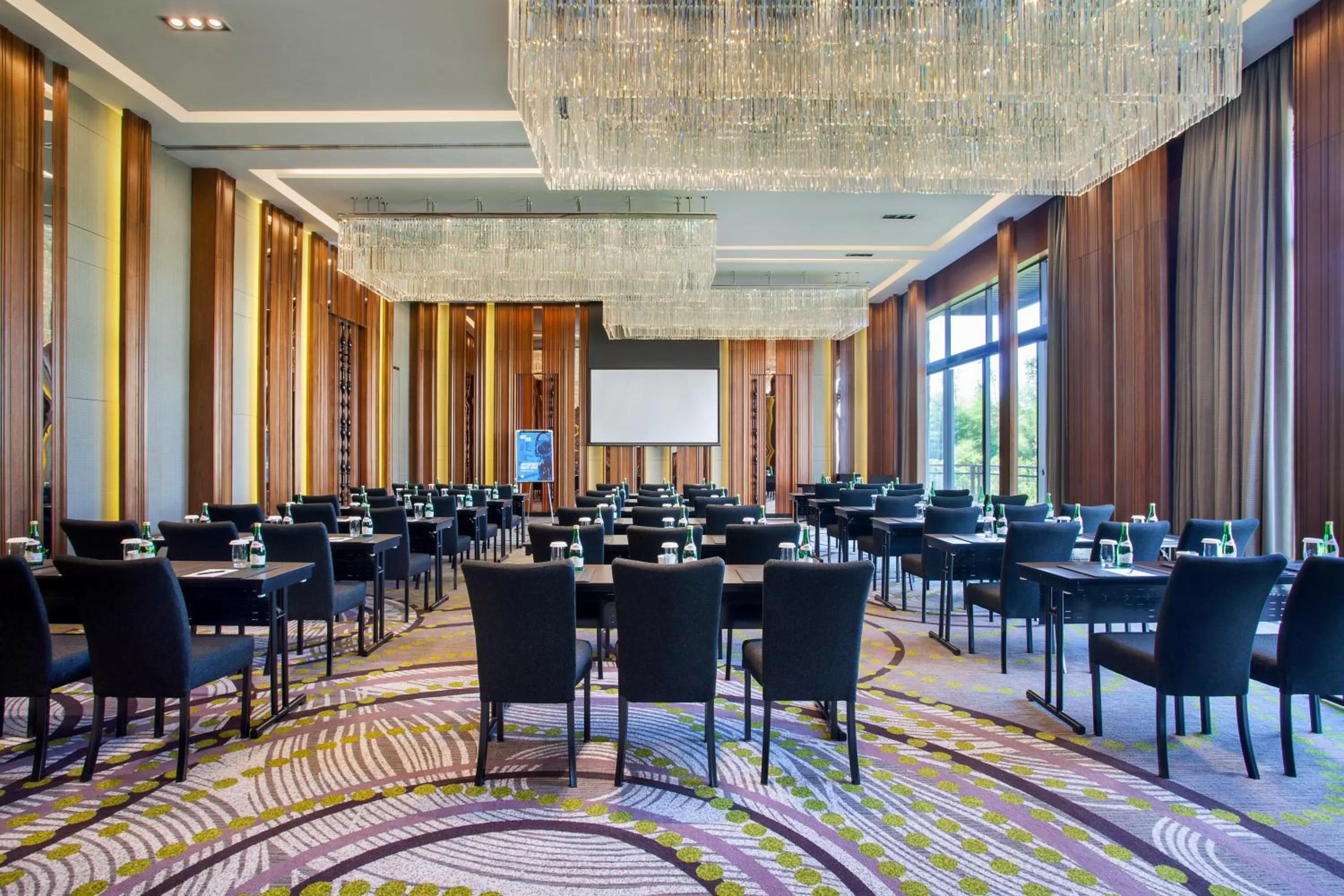 Business facilities in Pullman Ciawi Vimala Hills Resort