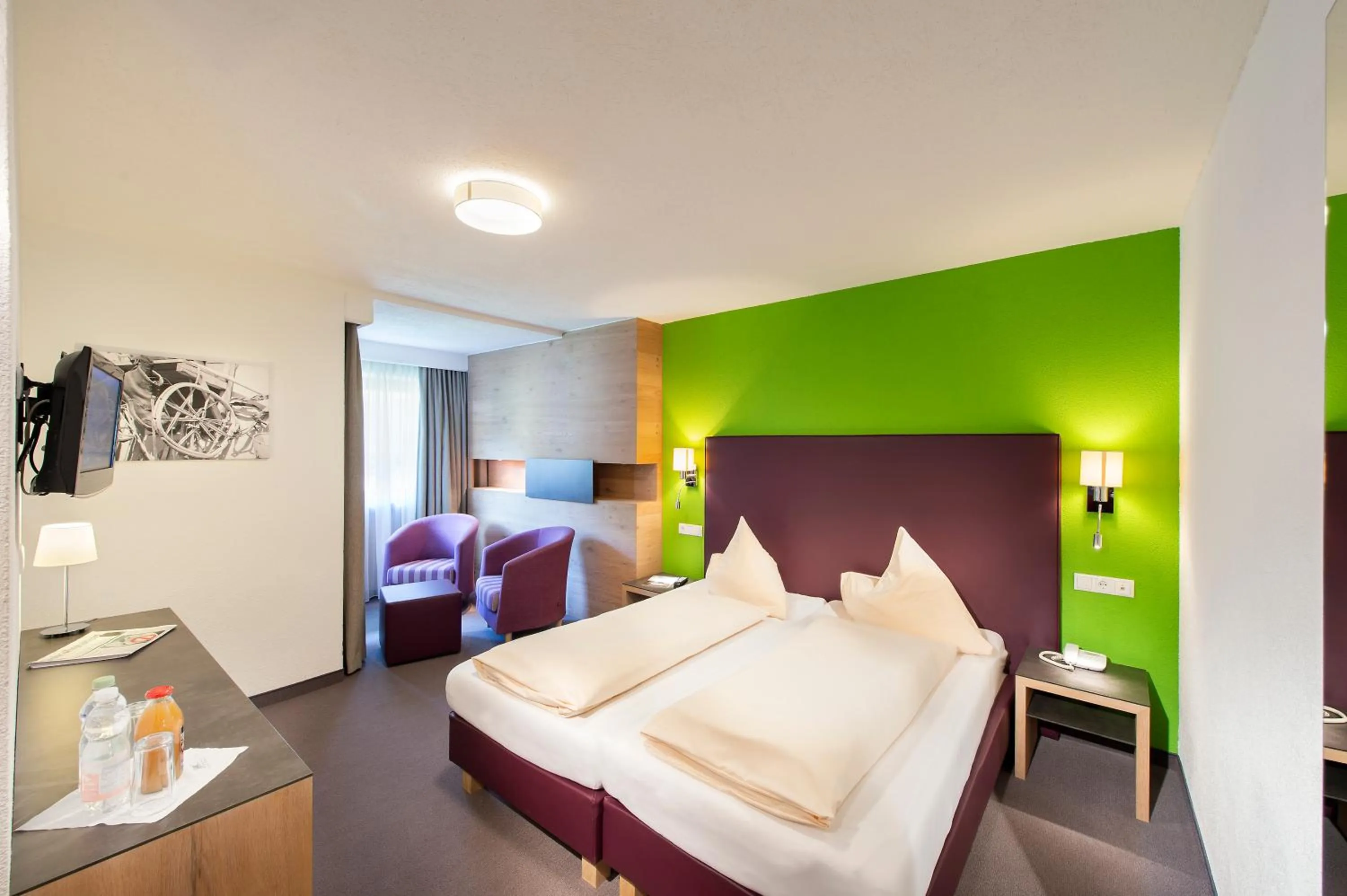 Photo of the whole room, Bed in Hotel Erhart Sölden