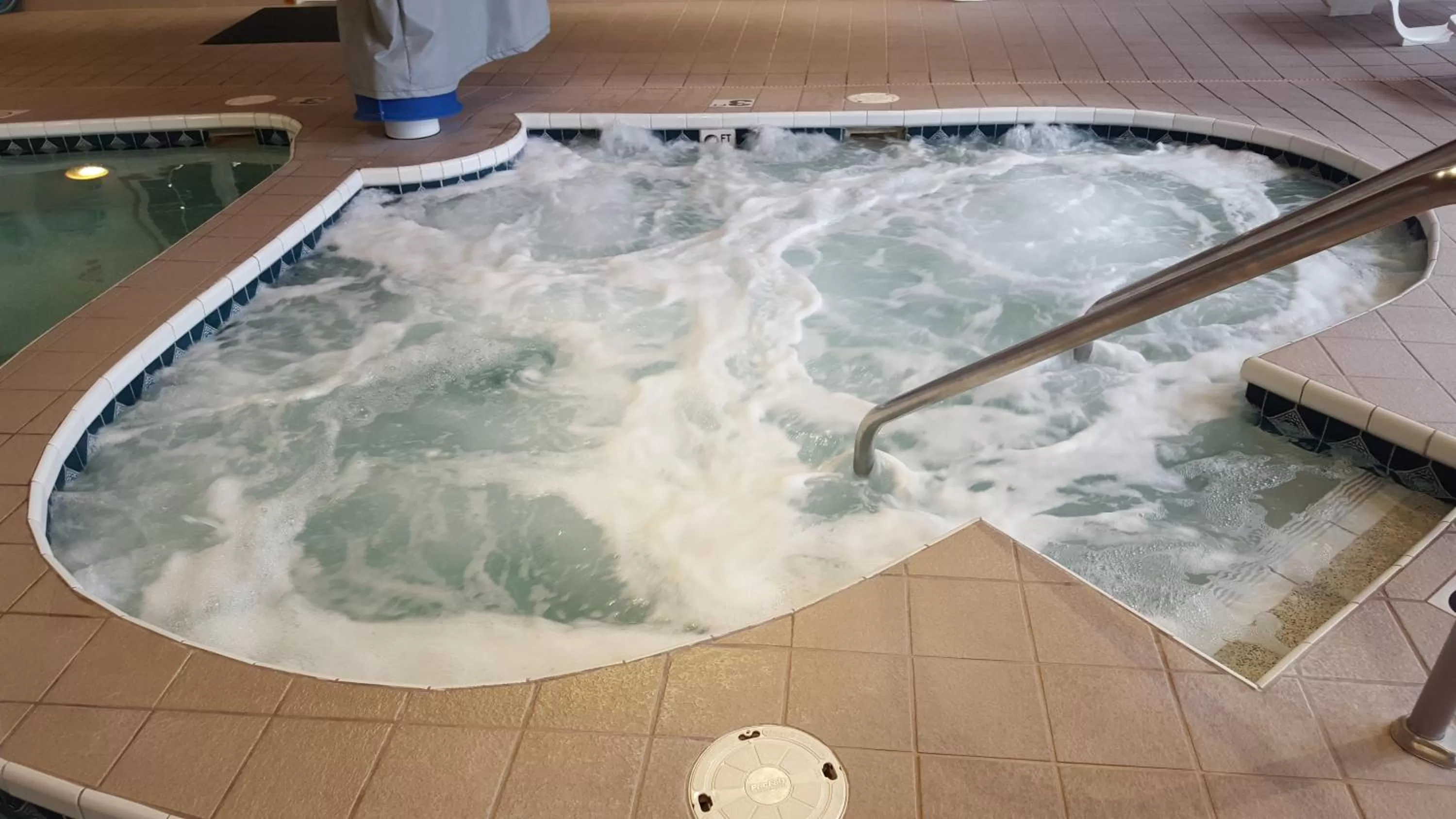 Hot Tub in Homestead Suites - Fish Creek