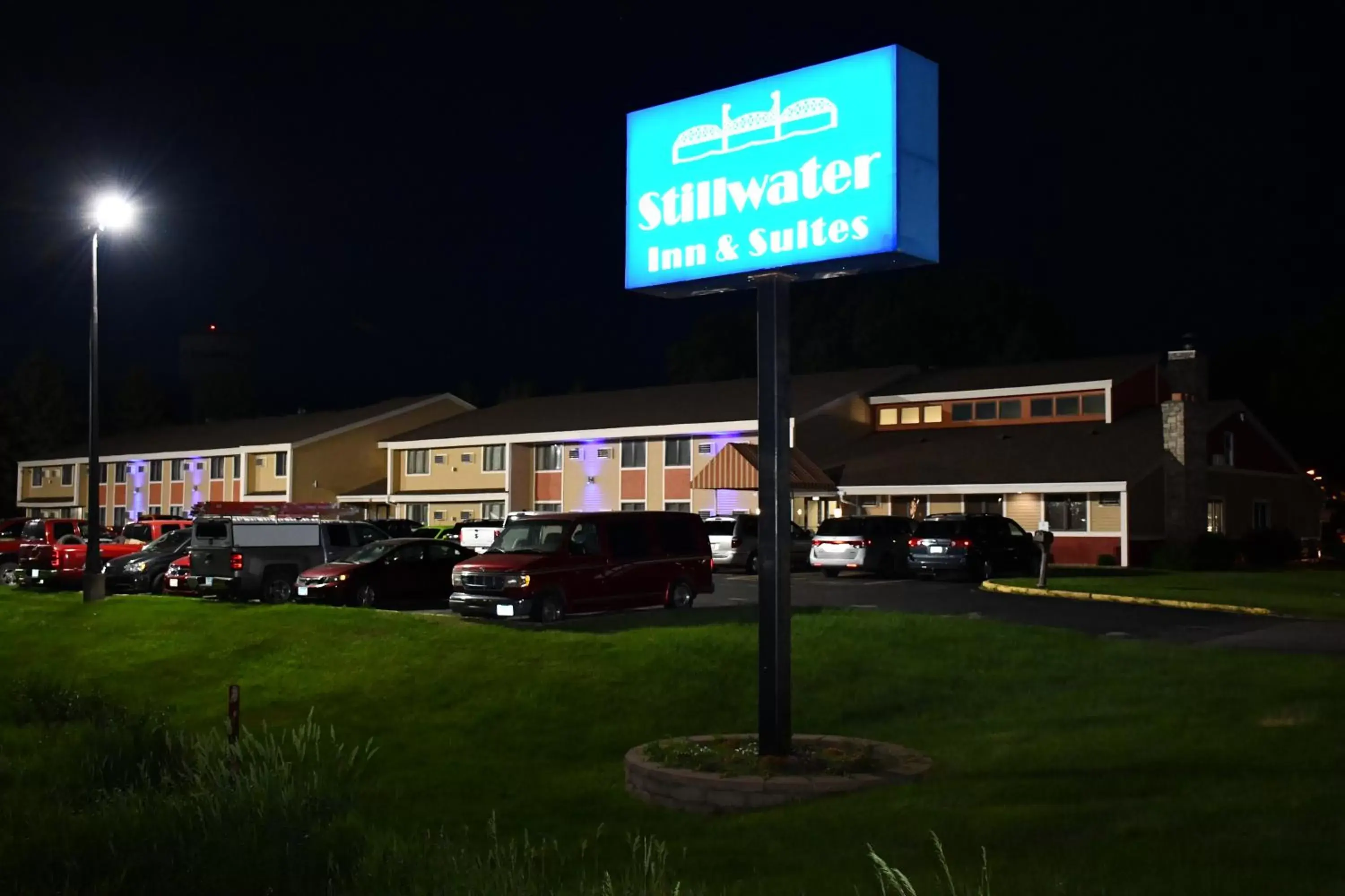 Stillwater Inn & Suites Stillwater Inn & Suites
