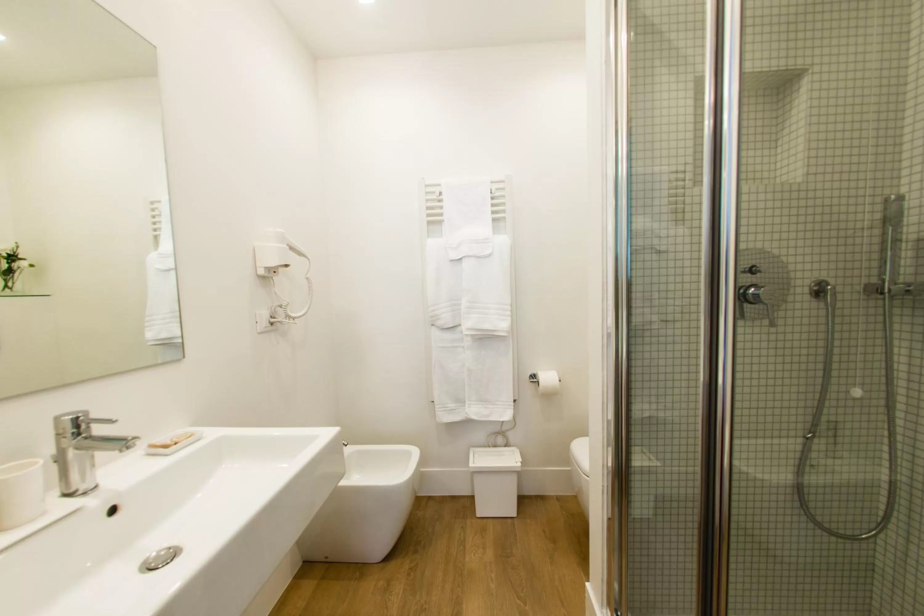 Shower in Rhegion B&B