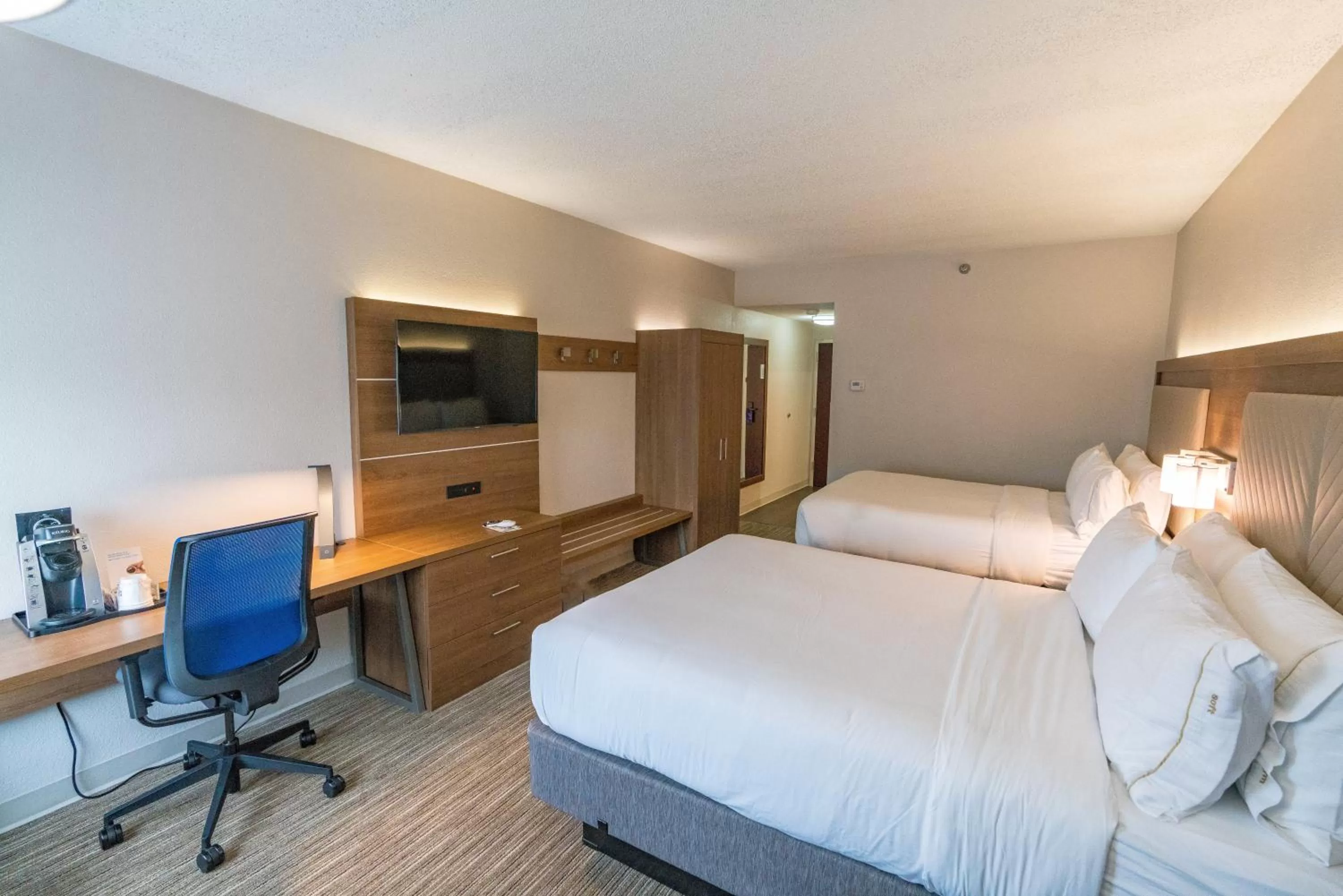 Photo of the whole room, Bed in Holiday Inn Express Hotel & Suites Nashville Brentwood 65S