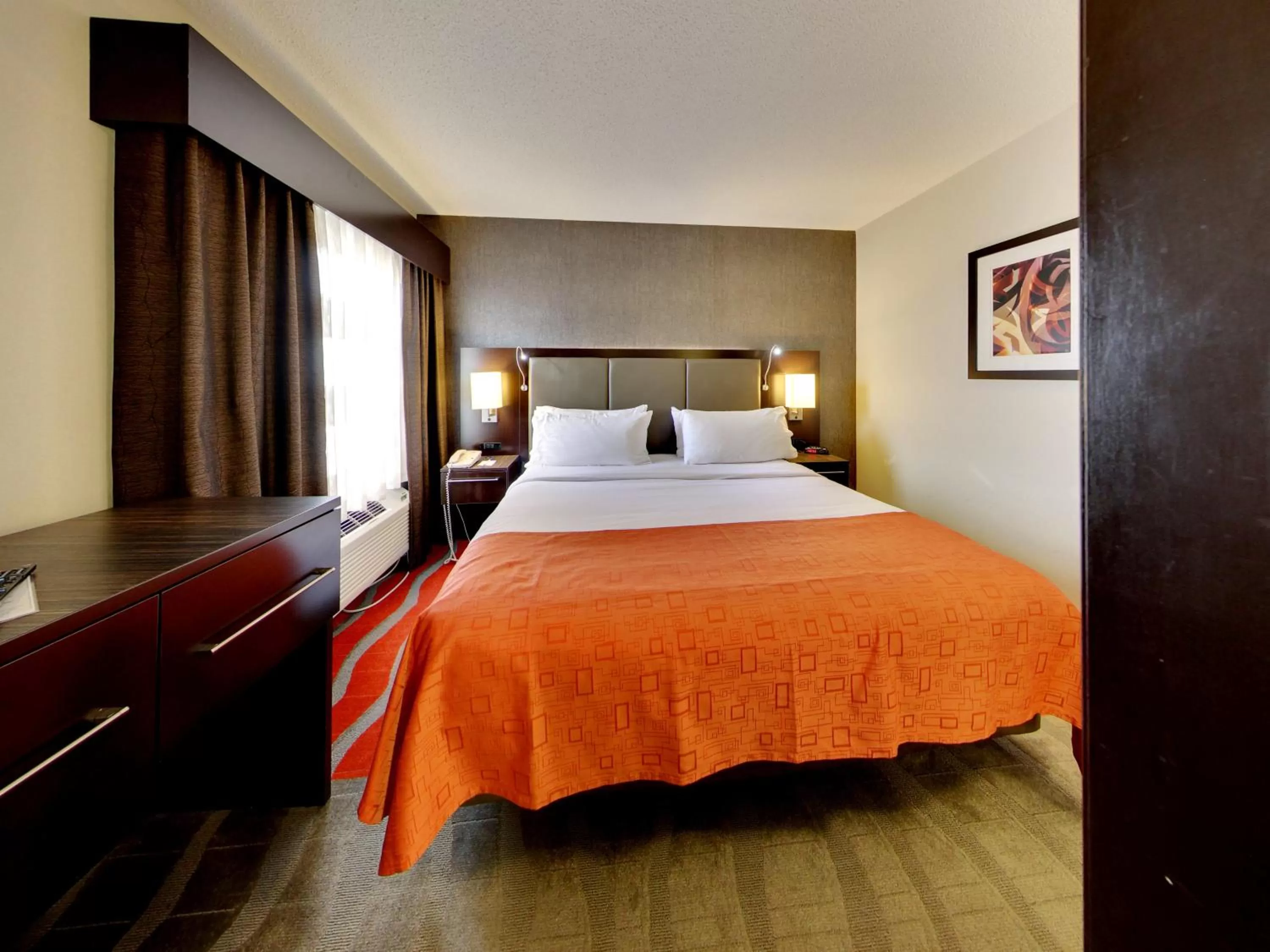 Photo of the whole room, Bed in Holiday Inn Express Hotel & Suites - Edmonton International Airport by IHG