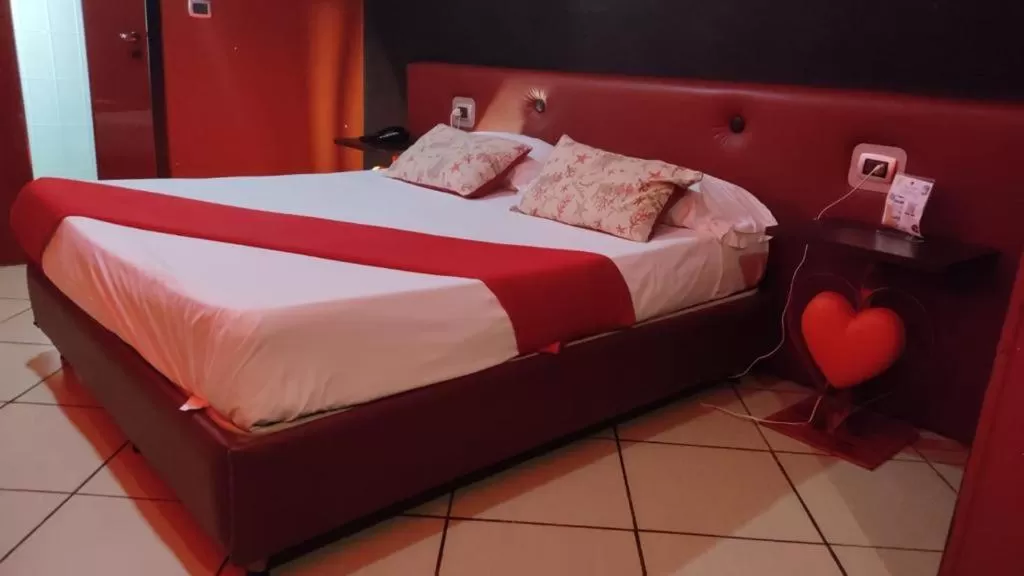 View (from property/room), Bed in Hotel Daytona Palace