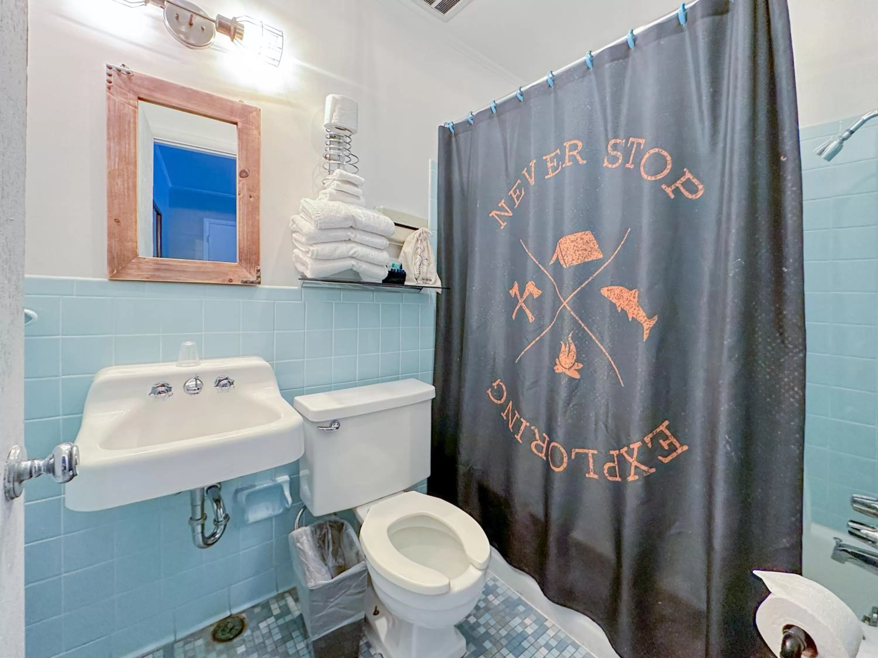 Bathroom in The Wanderoo Lodge