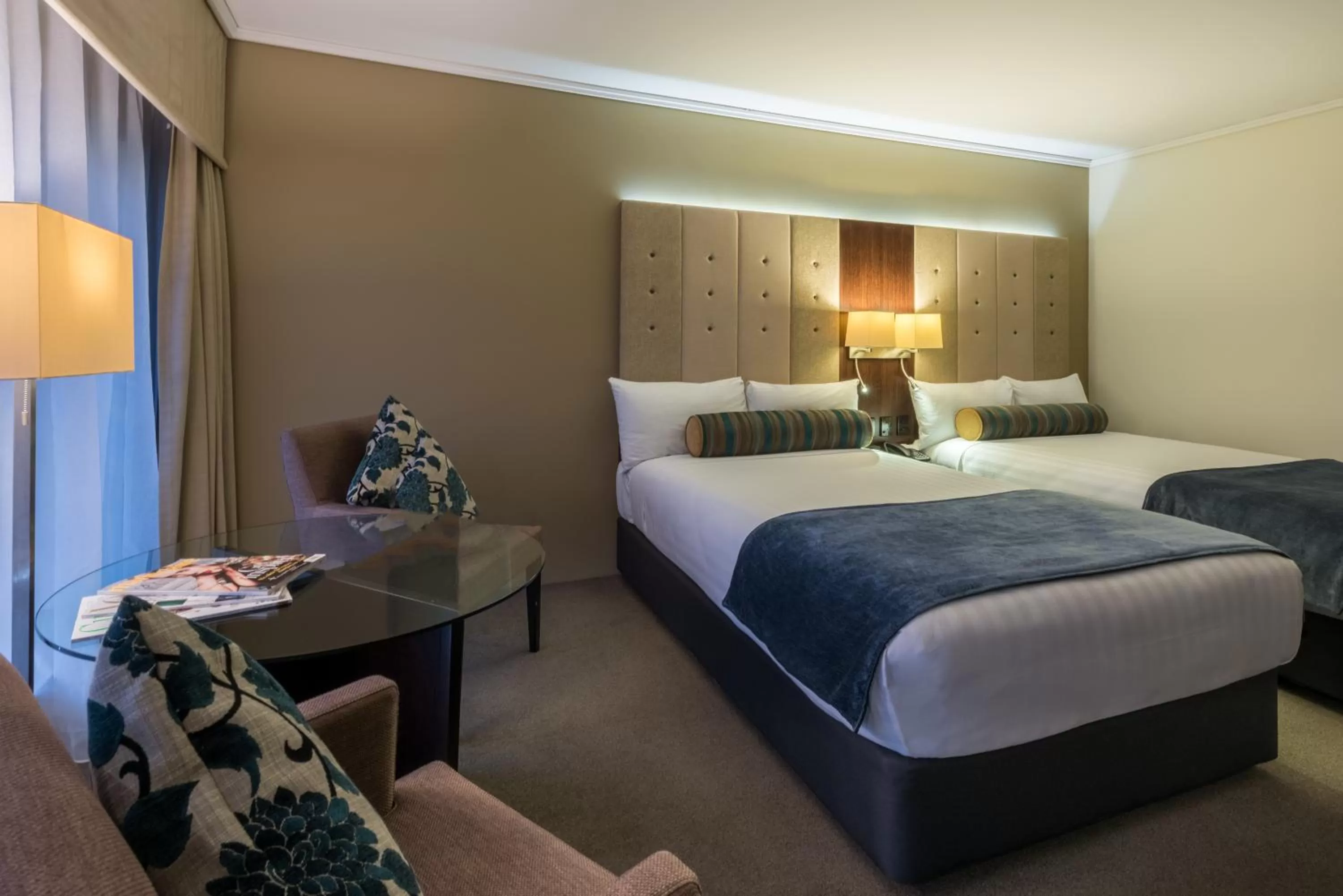 Deluxe Twin Room in Grand Millennium Auckland