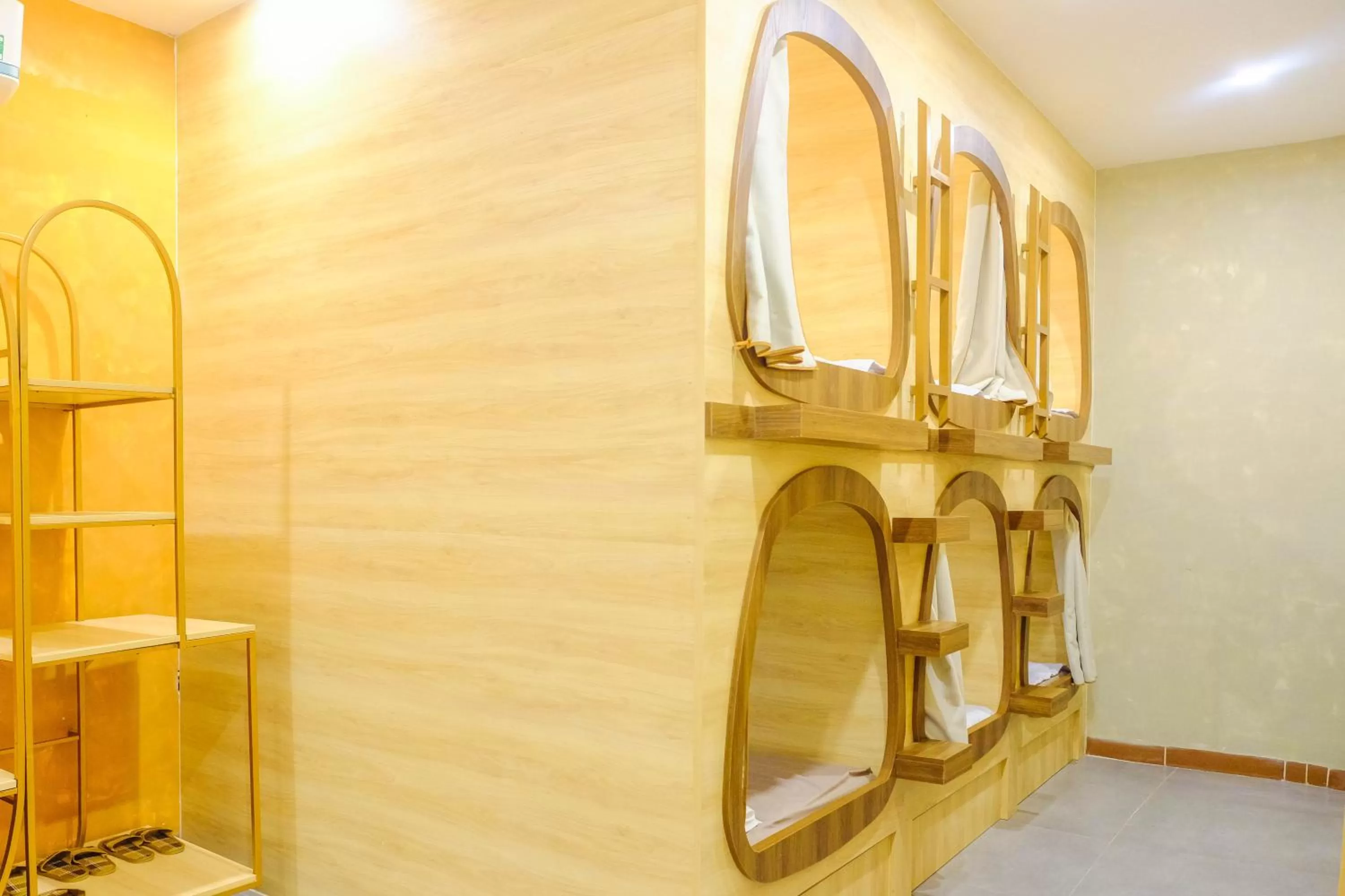 bunk bed, Bathroom in Eo Gió Có Homestay