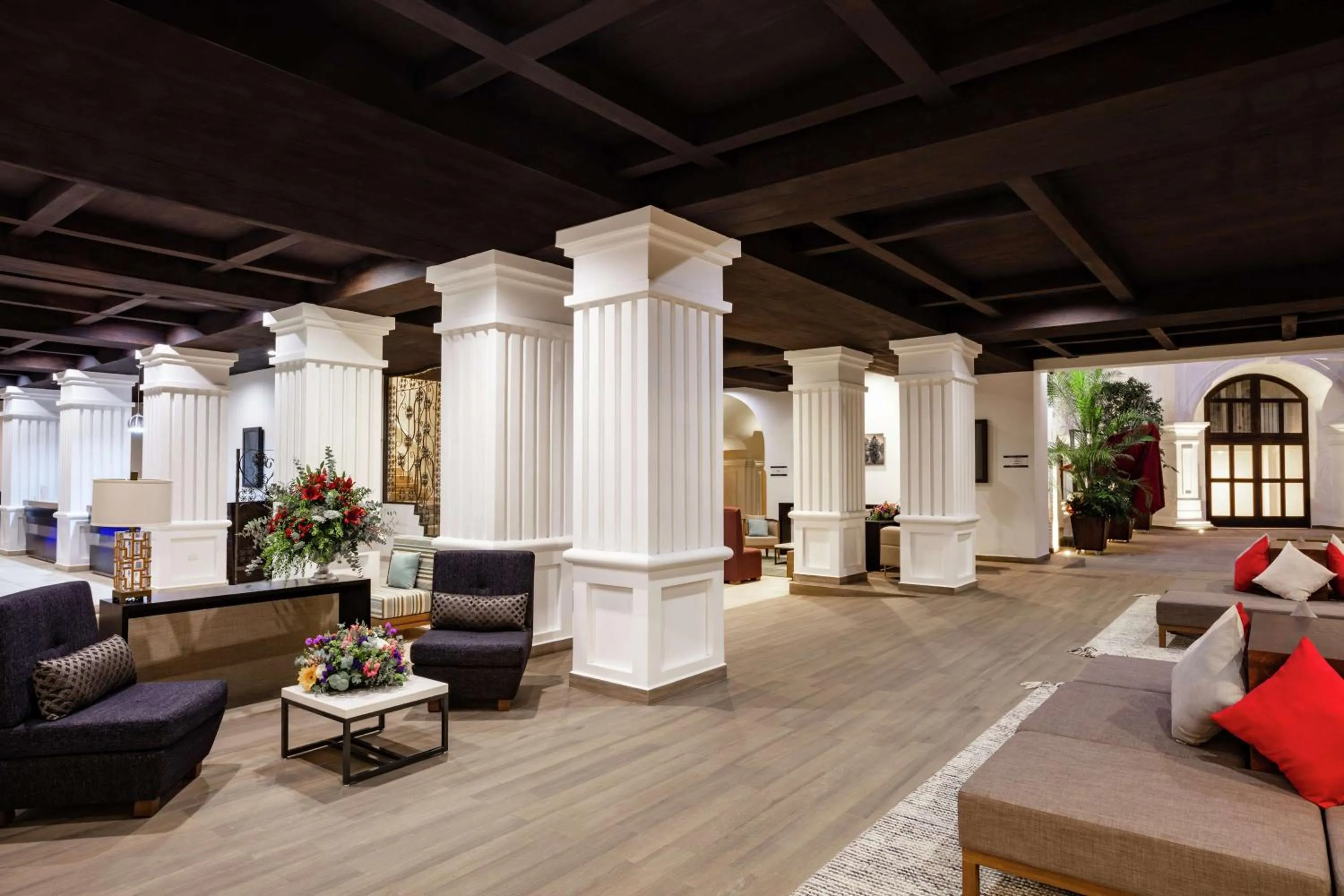 Lobby or reception in Doubletree By Hilton Toluca