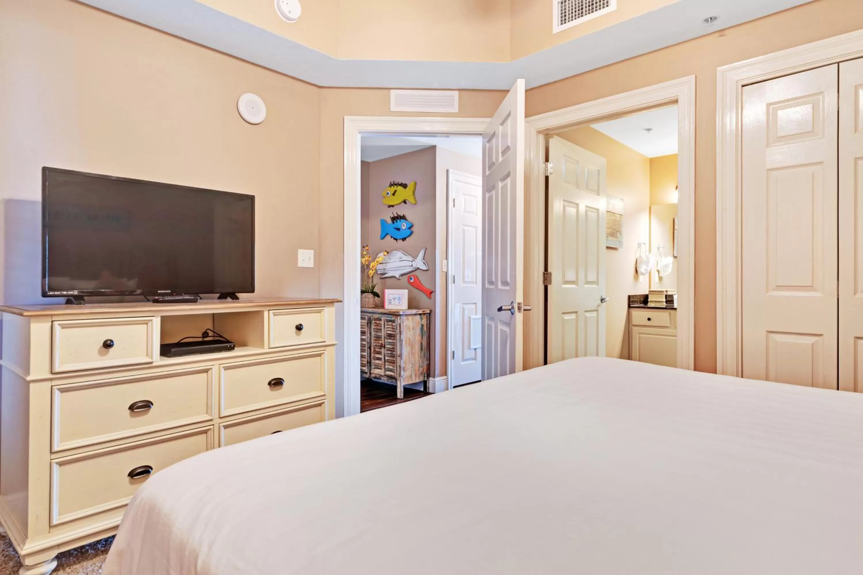 Bed in Calypso Resort