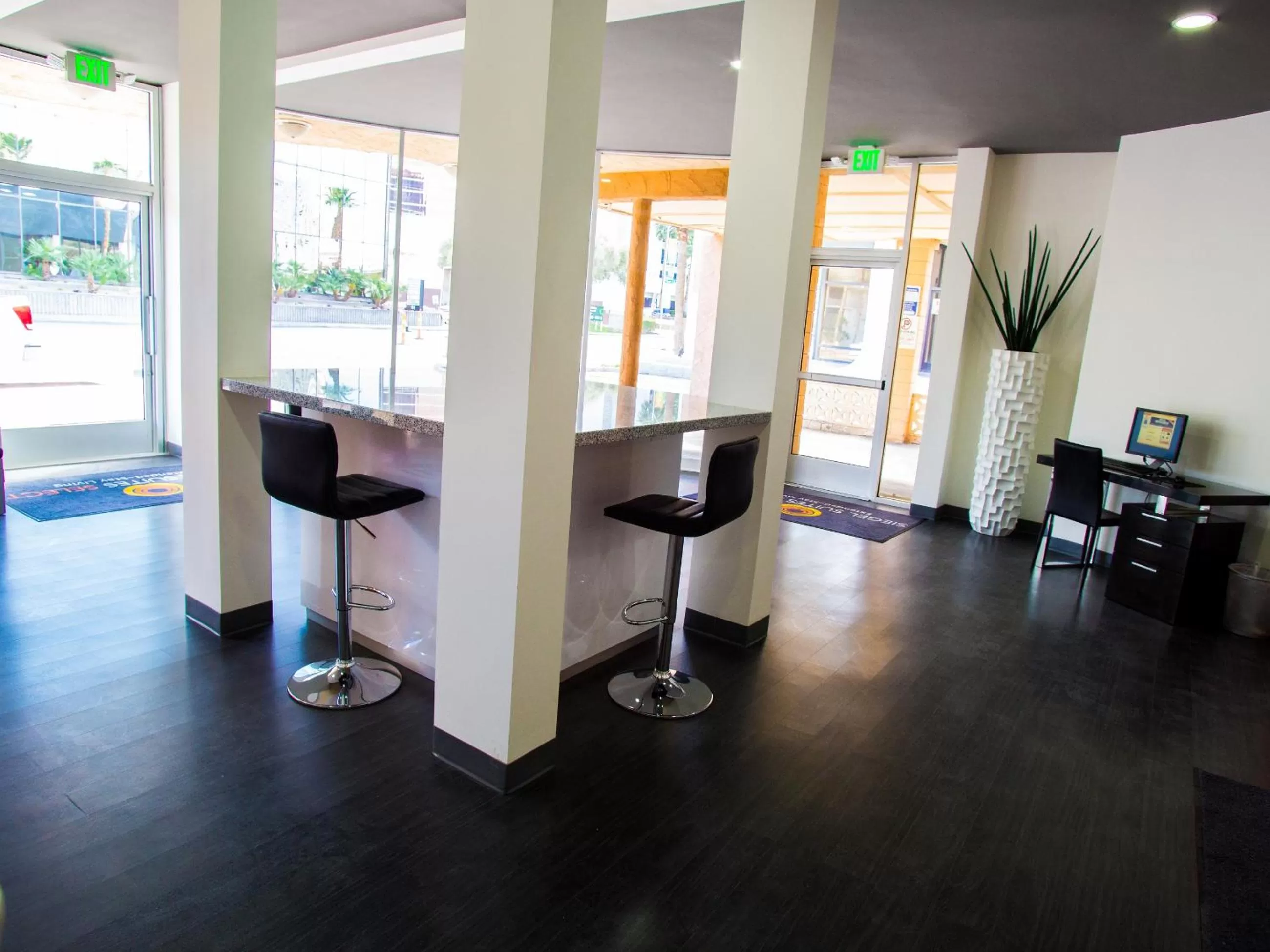 Day in Siegel Select LV Strip-Convention Center