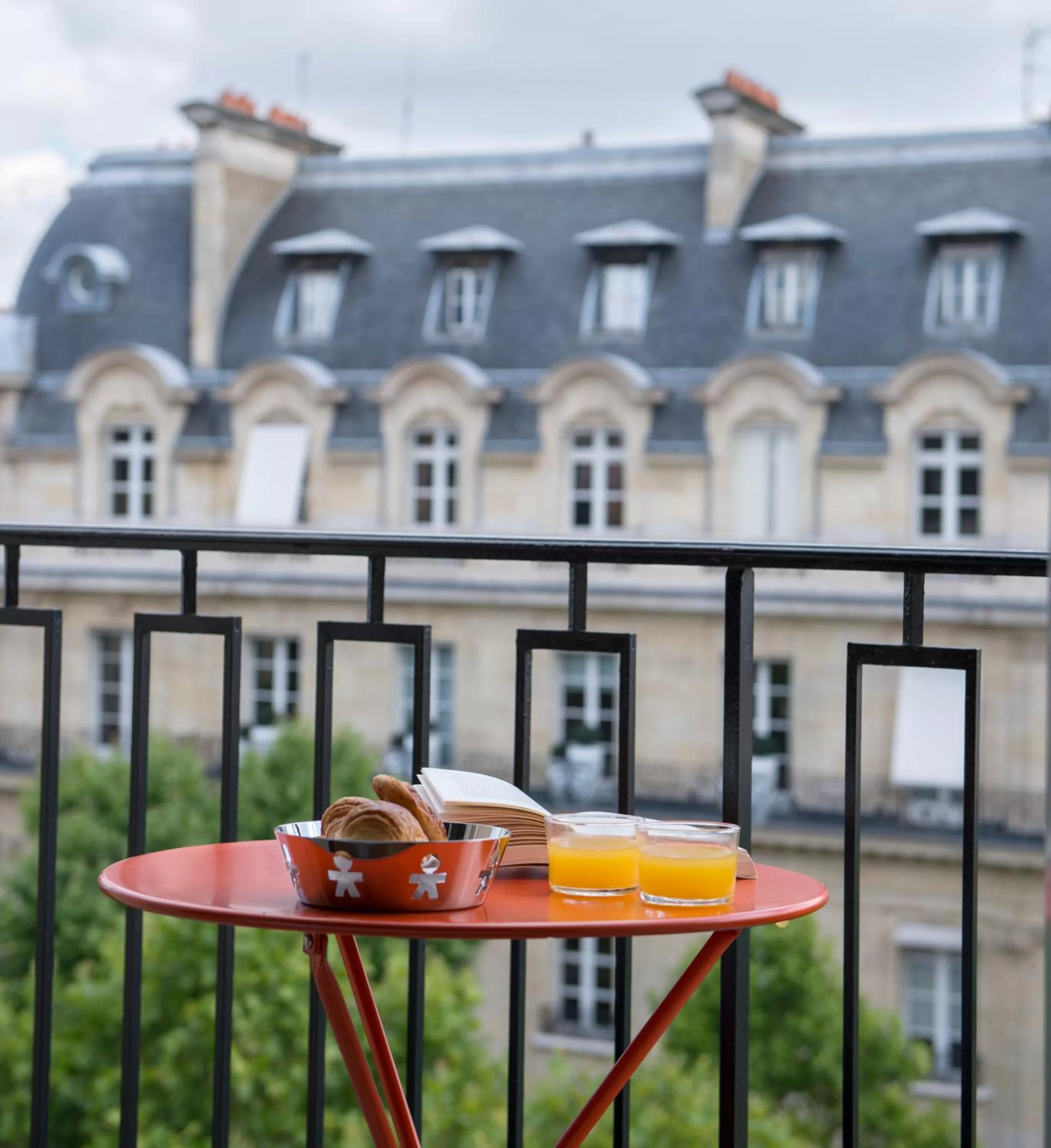 Continental breakfast in Hôtel Helzear Champs-Elysées