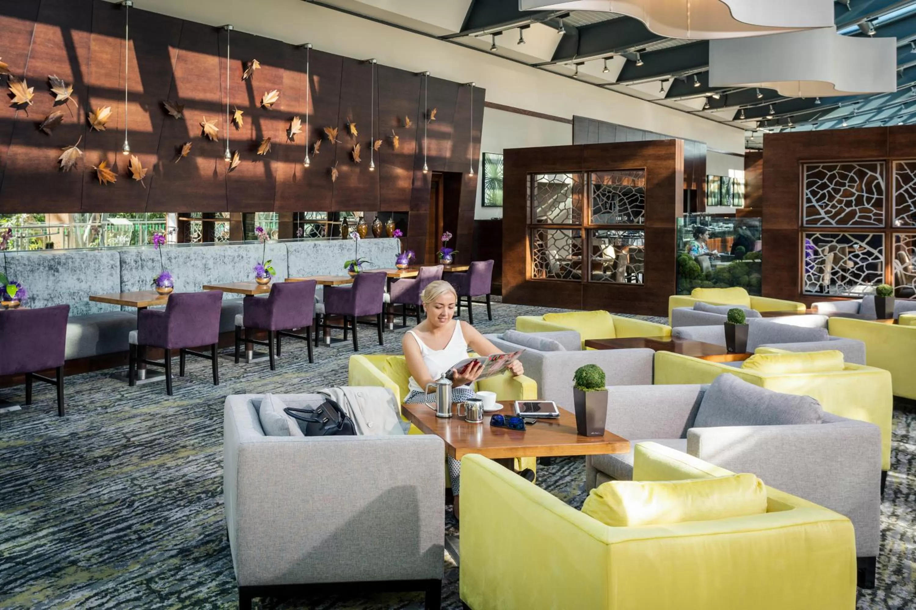 Lounge or bar in Mercure Sheffield St Paul's Hotel & Spa