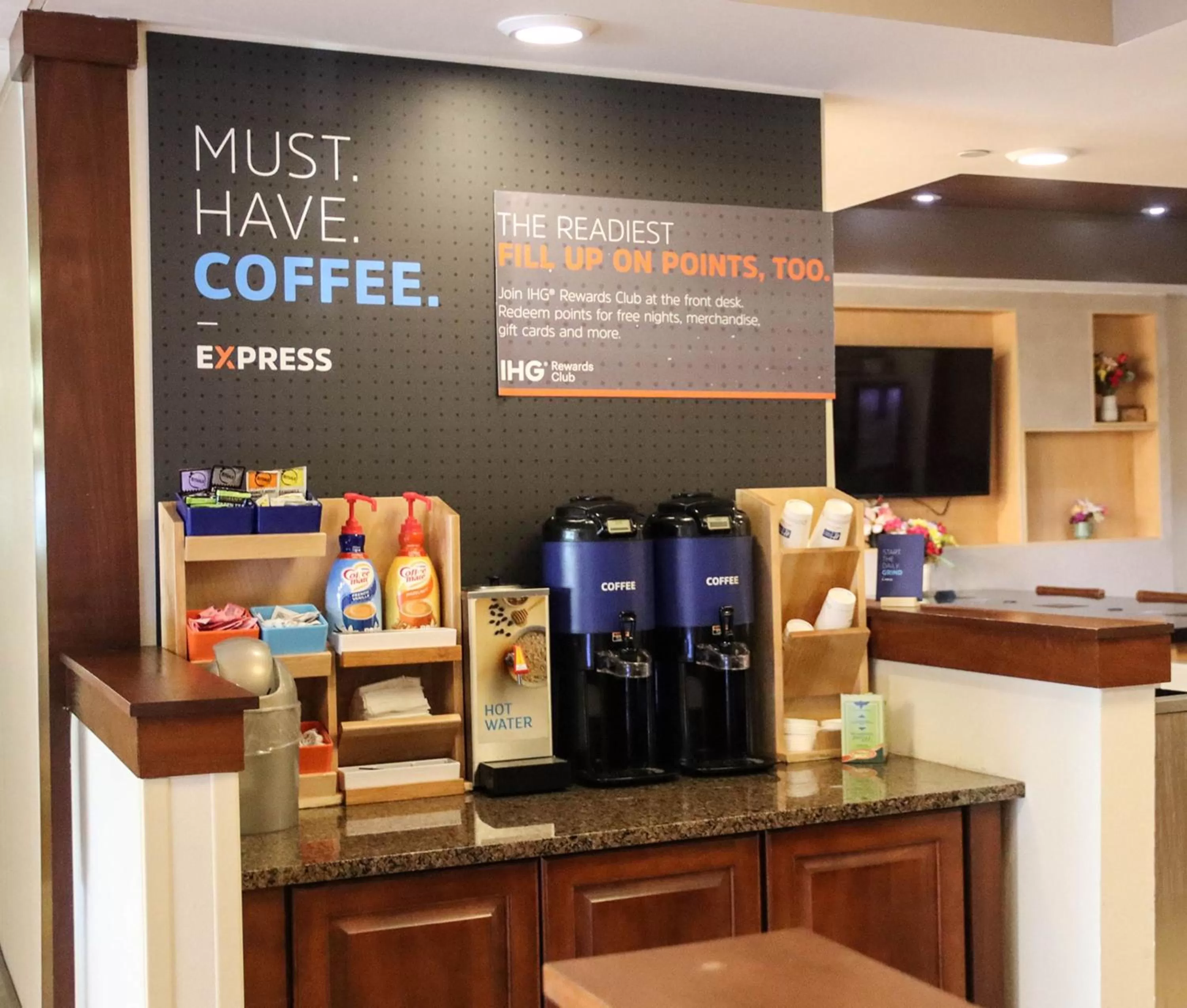 Photo of the whole room in Holiday Inn Express Cedar Rapids - Collins Road by IHG