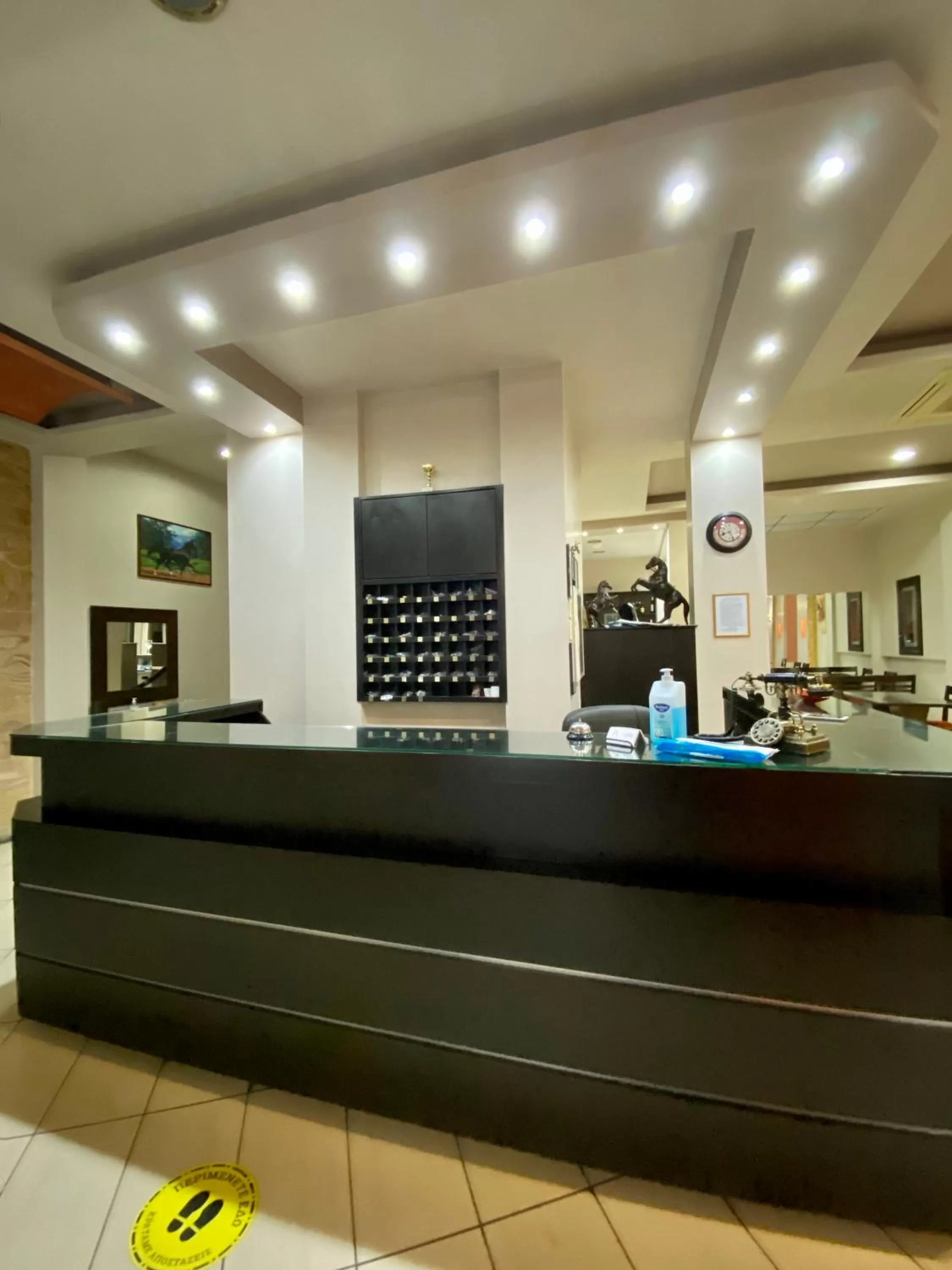 Lobby or reception in Ξενοδοχείο Acropol