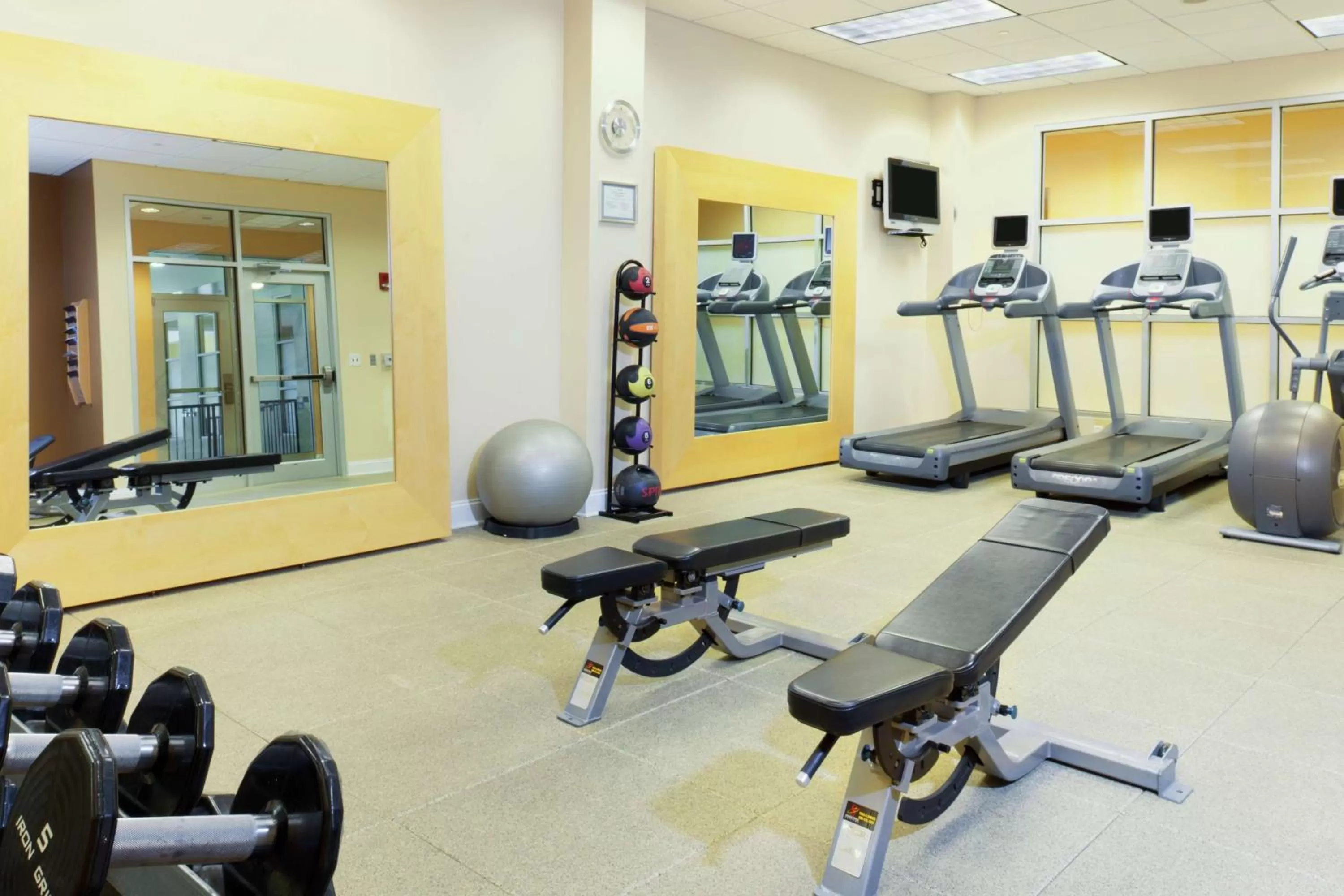 Fitness centre/facilities in DoubleTree by Hilton Greensboro