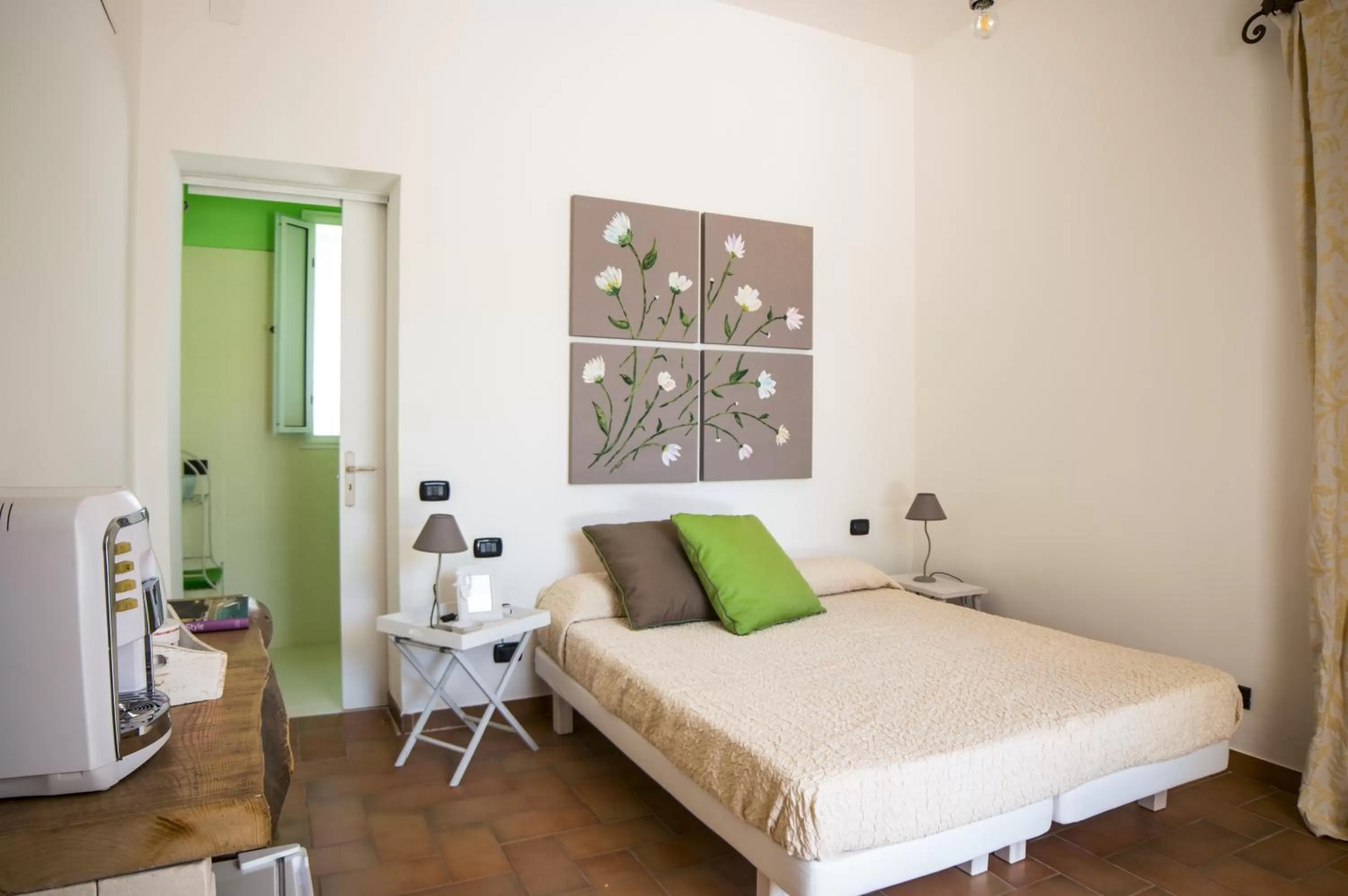 Photo of the whole room, Bed in Relais Trulli Le Icone