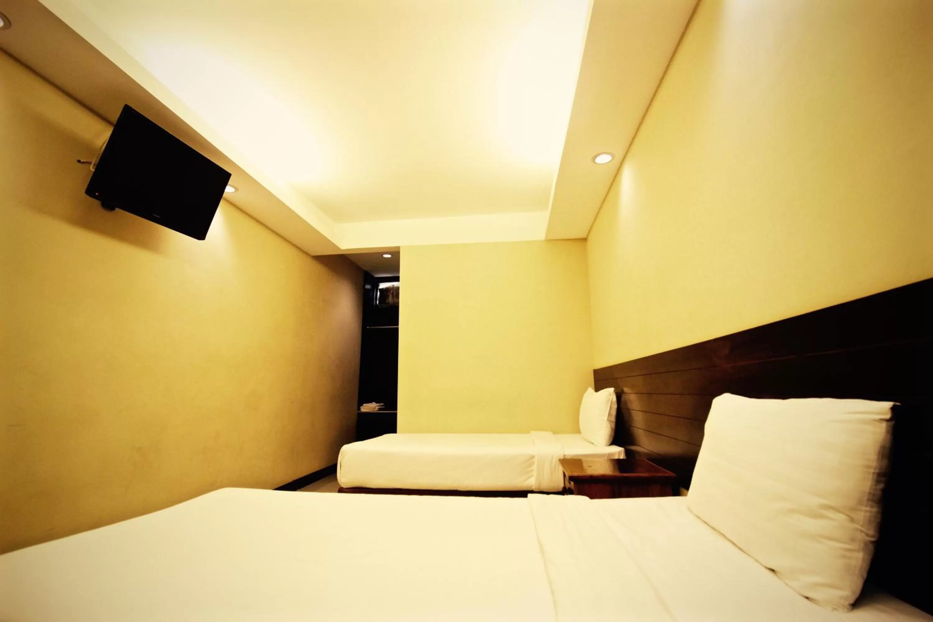 Bed in KKinn South Pattaya