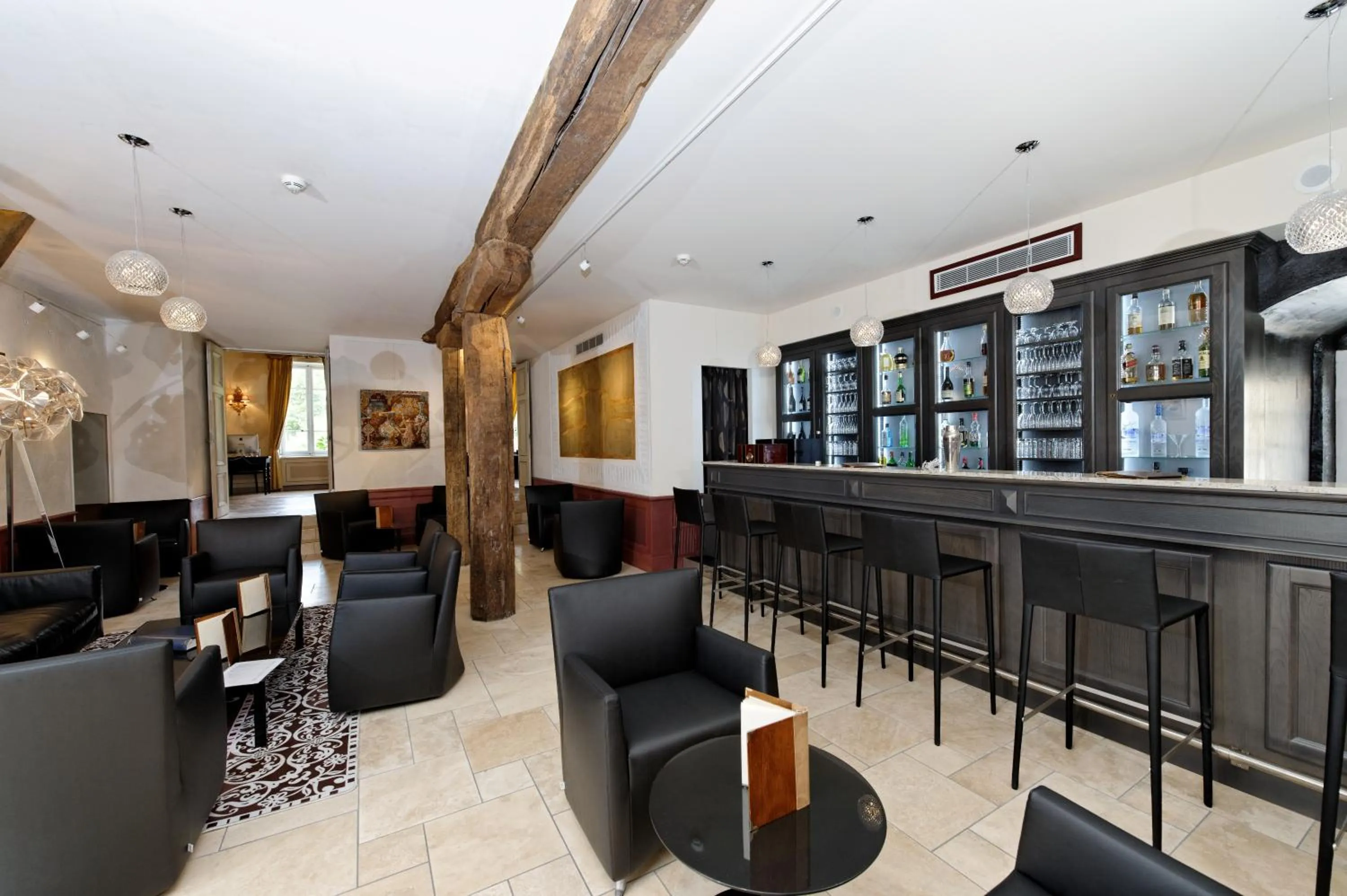 Spring in Château de Pizay