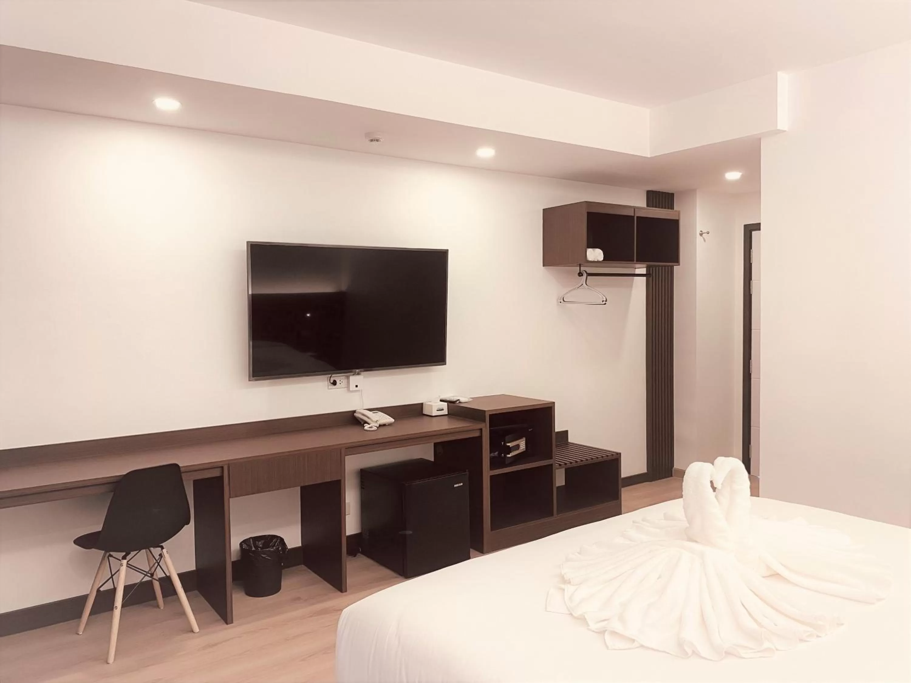 Photo of the whole room, Bed in GEEN Hotel Chonburi