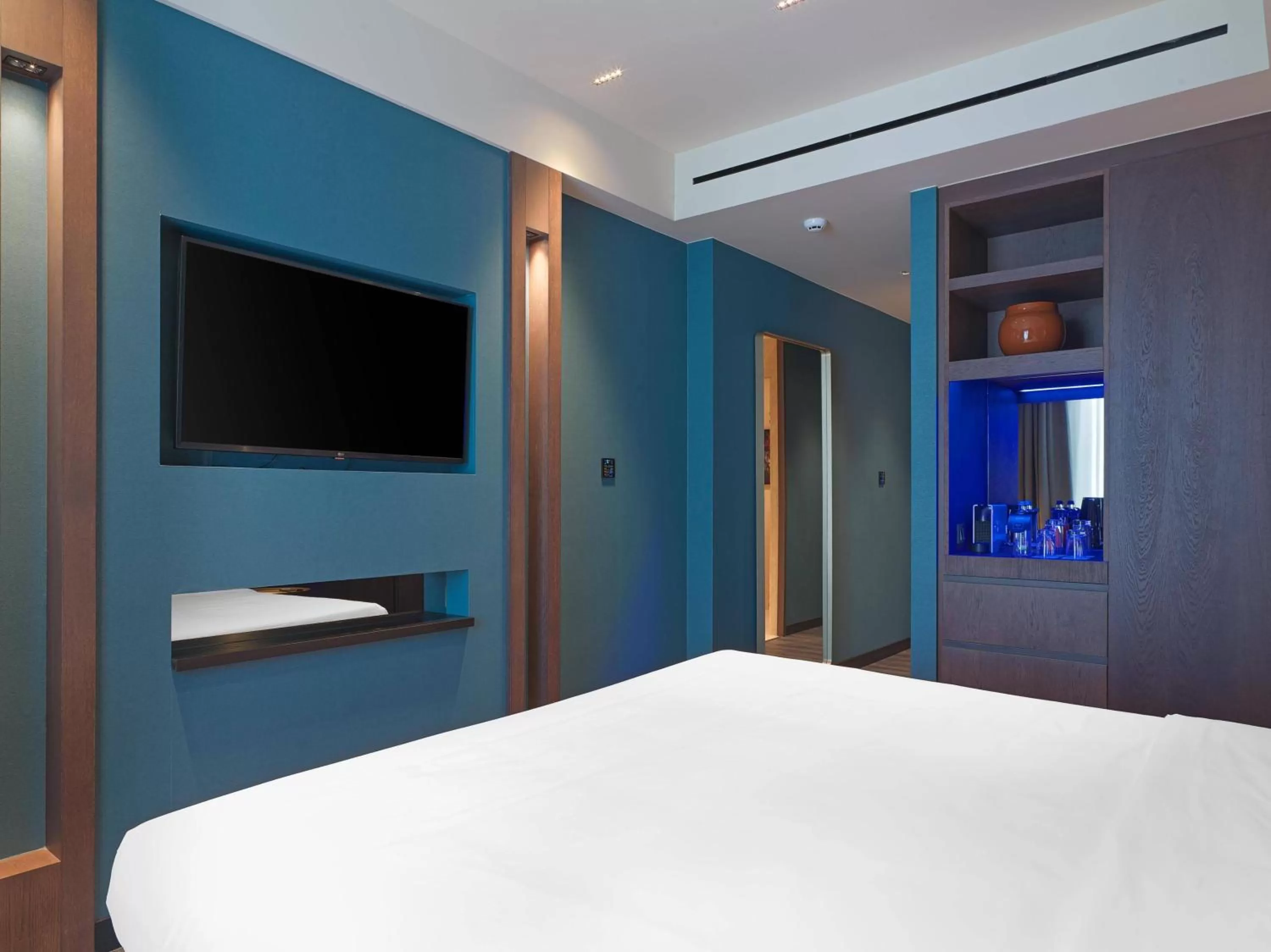 Superior Room Down to Earth in NYX Esperia Palace Hotel Athens by Leonardo Hotels