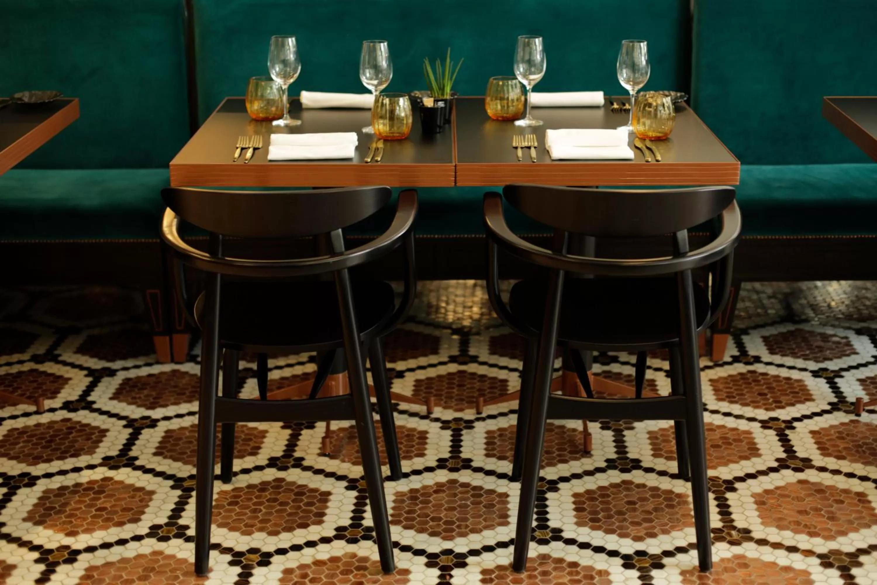 Restaurant/places to eat in Pestana Porto - A Brasileira, City Center & Heritage Building