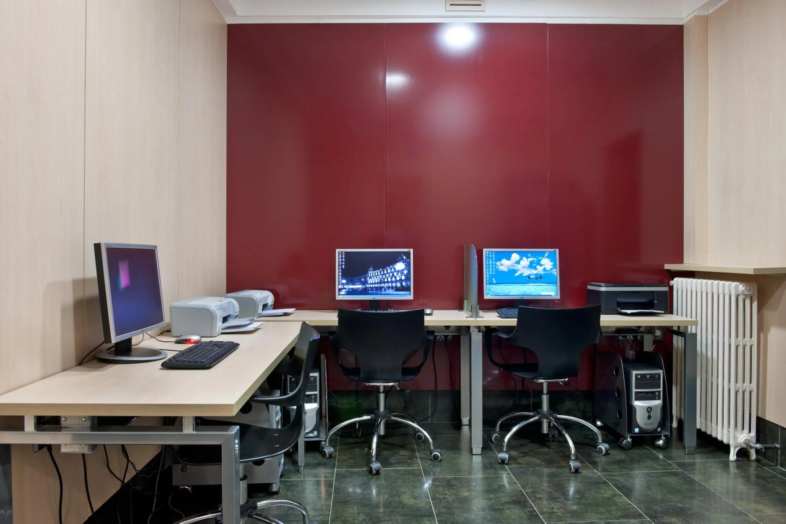 TV and multimedia in Hostal Ballesta