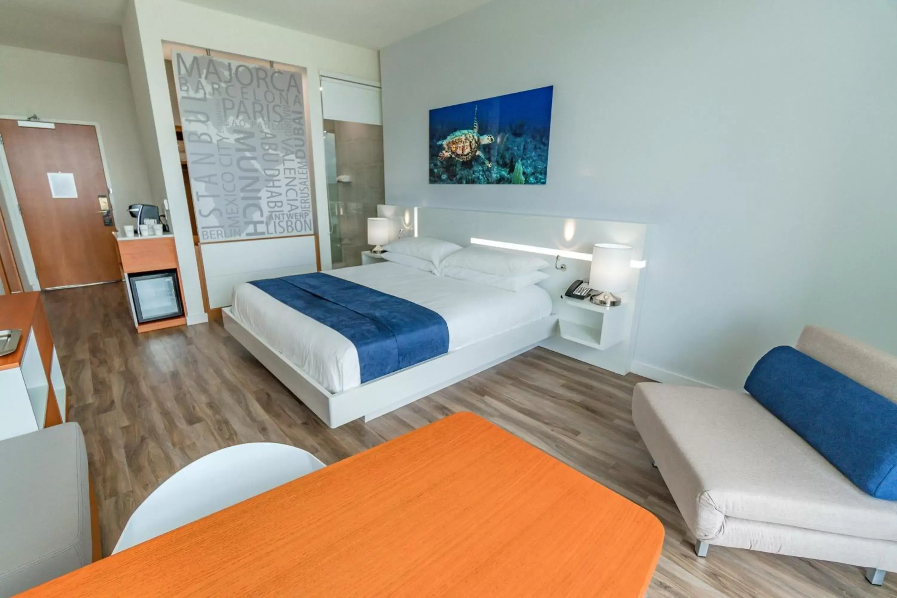 King Room with Balcony in Maritime Hotel Fort Lauderdale Airport & Cruiseport King Room with Balcony in Maritime Hotel Fort Lauderdale Airport & Cruiseport