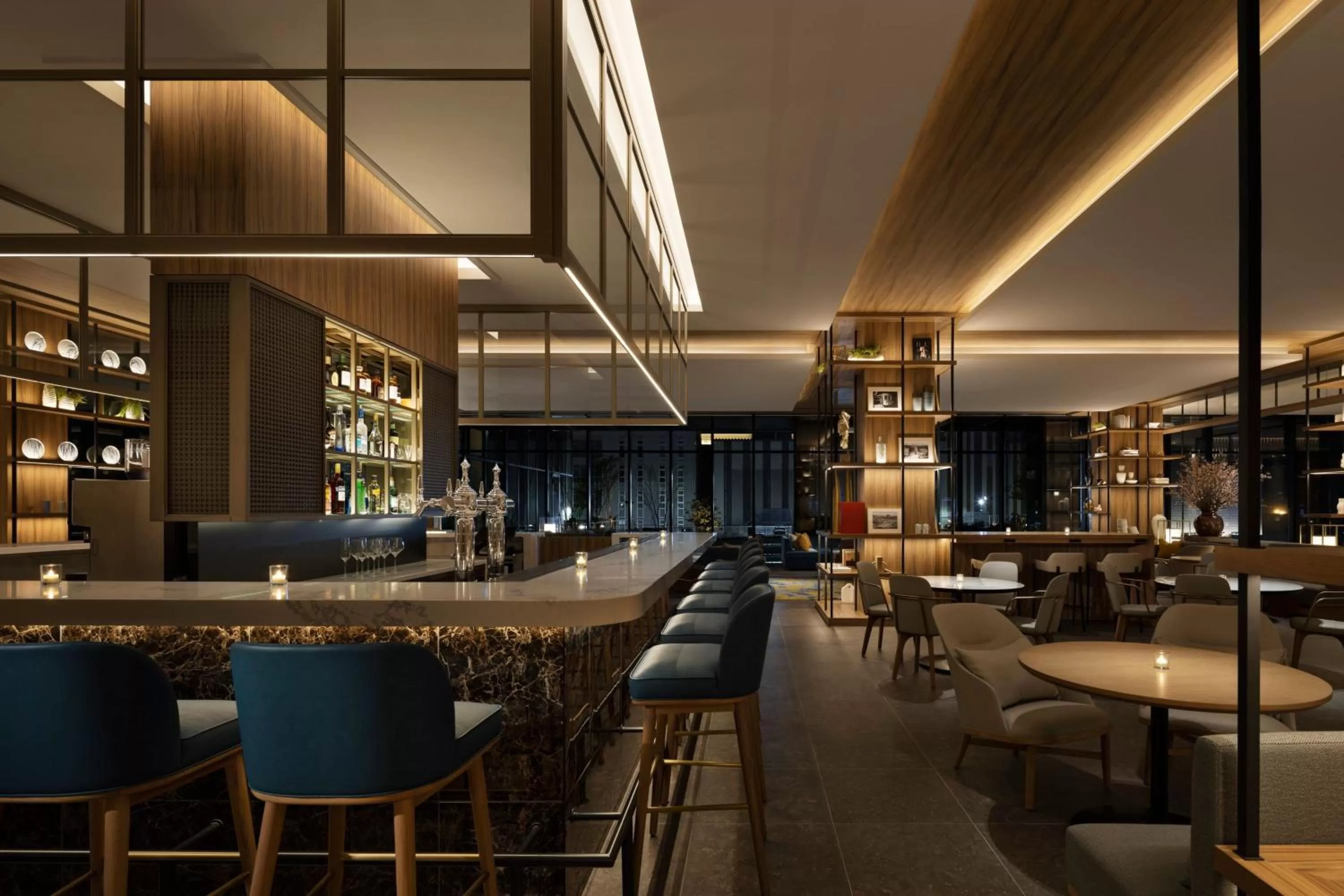 Lounge or bar in Courtyard by Marriott Nagoya