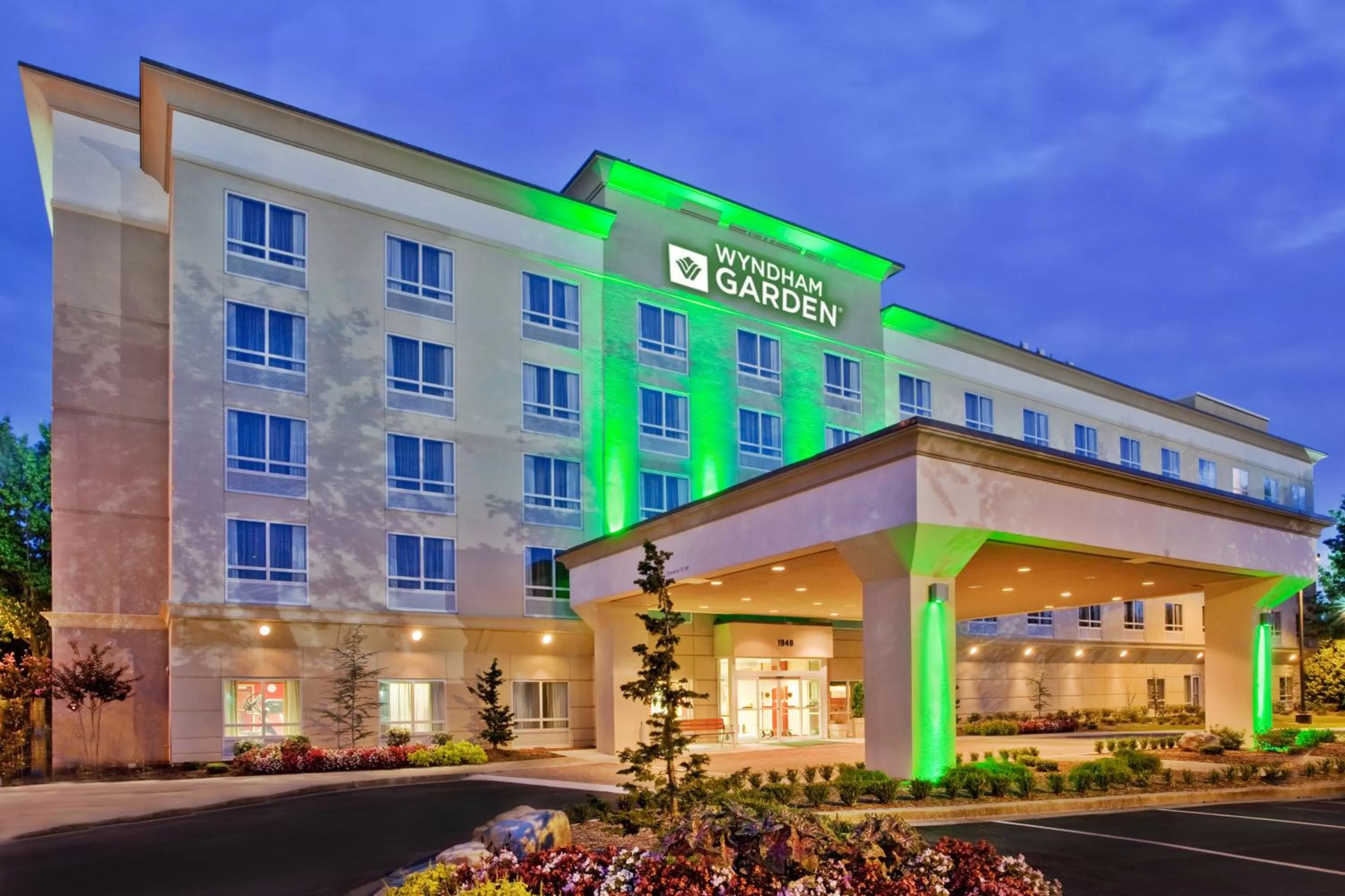 Facade/entrance in Wyndham Garden Duluth