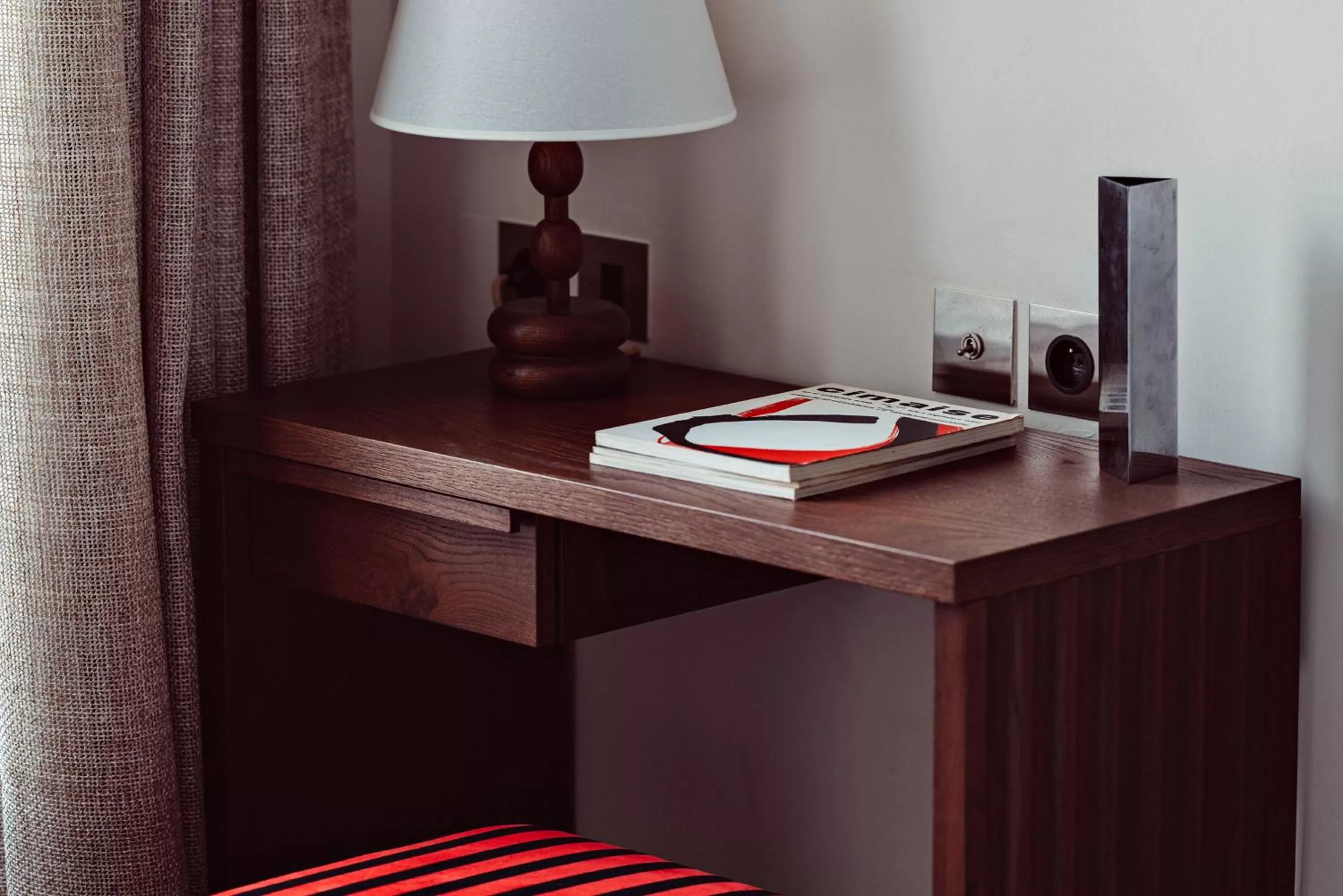 Decorative detail in Hotel des Académies et des Arts