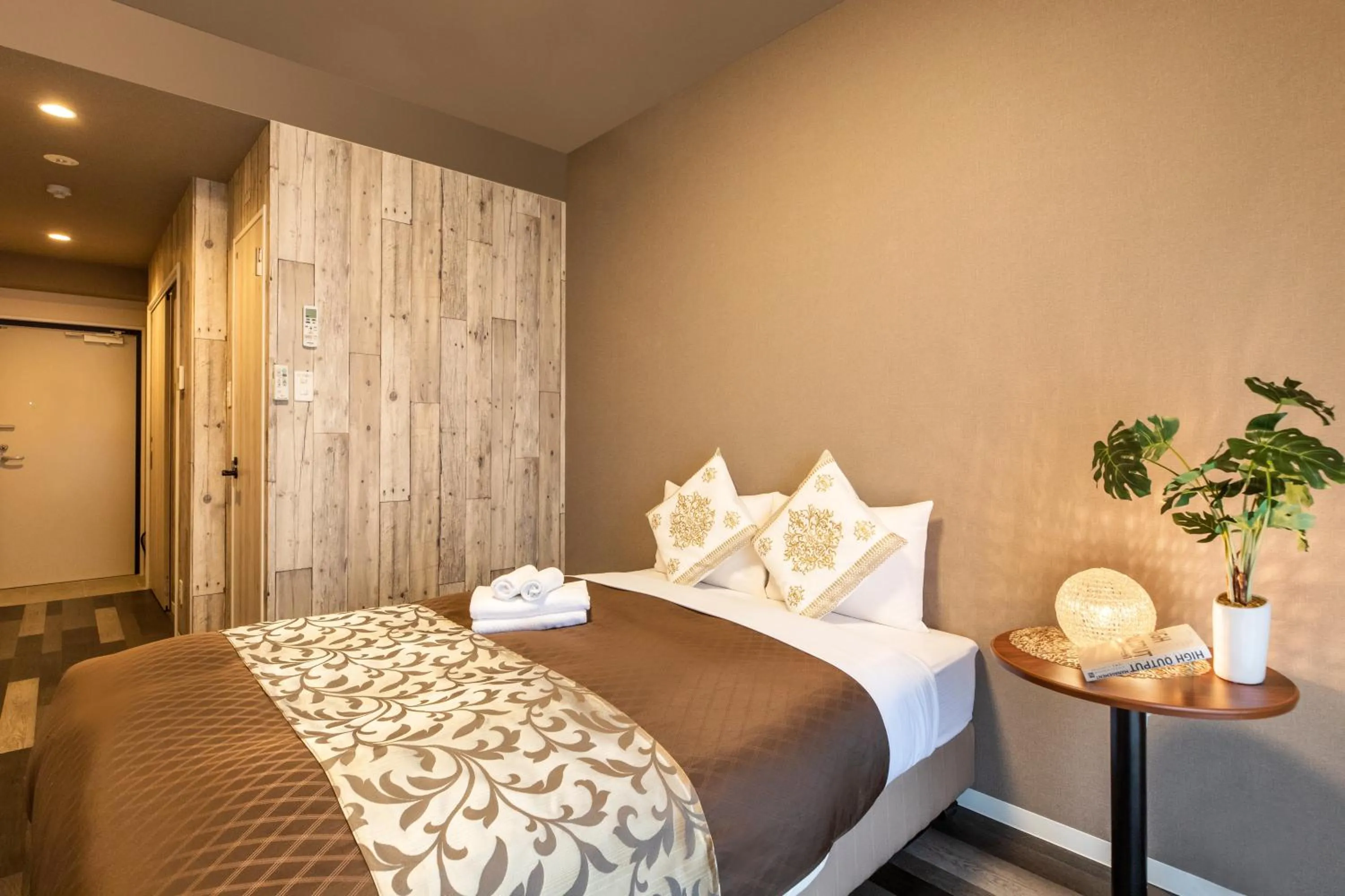 Bed in Mr. Kinjo in MIHARA