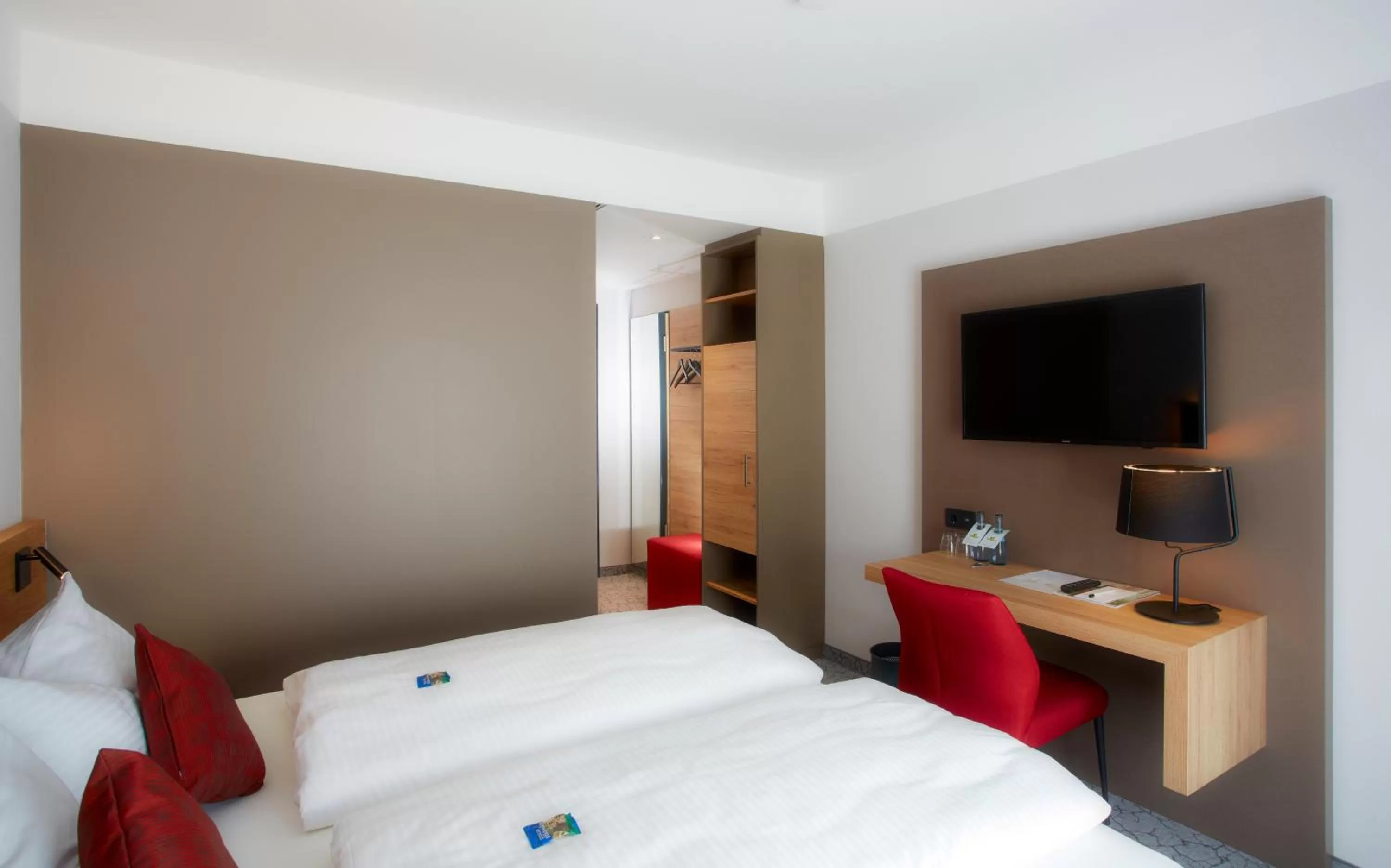 Photo of the whole room, Bed in Hotel & Restaurant Wilder Mann