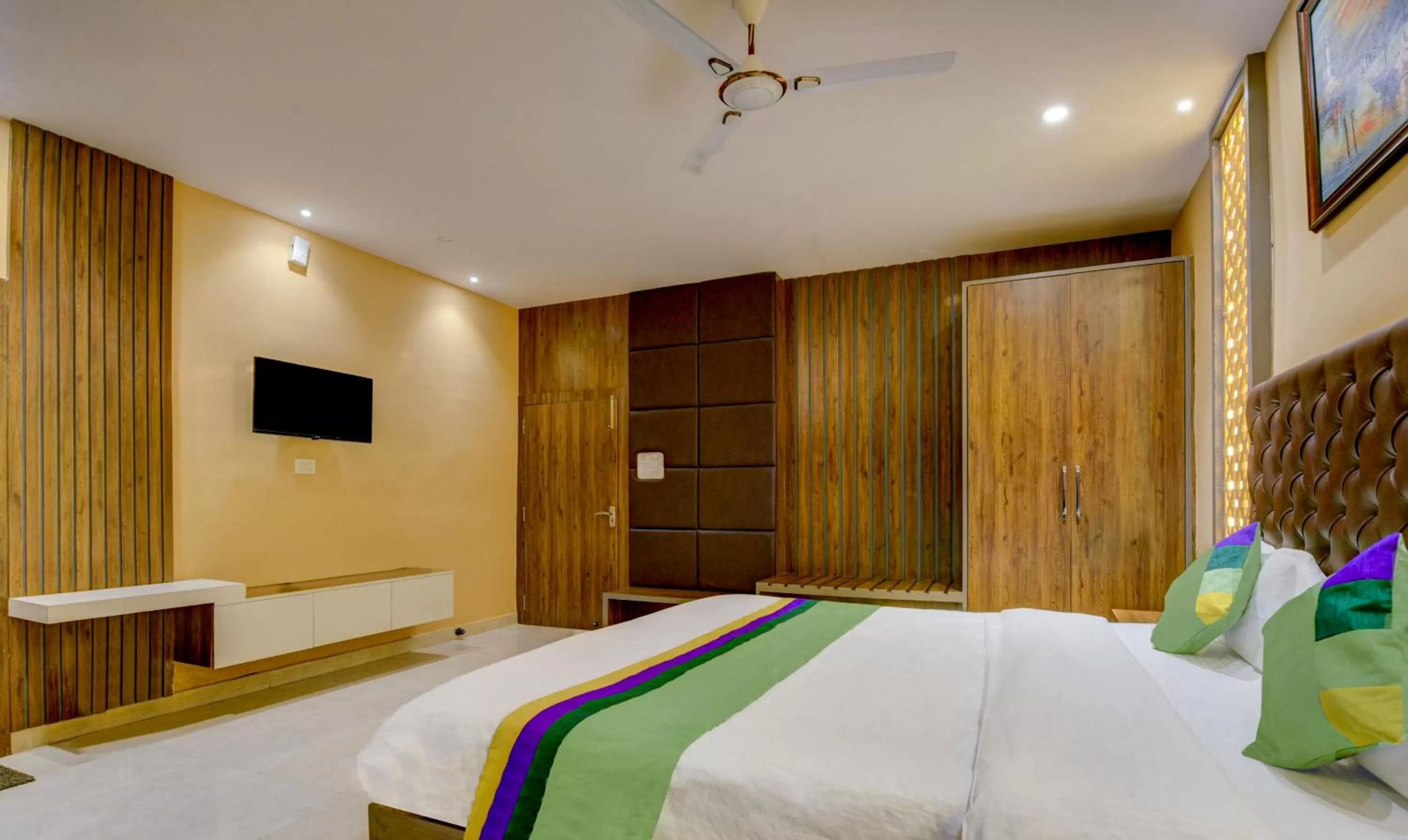 Bedroom, Bed in Treebo Winsome Banquet And Resort