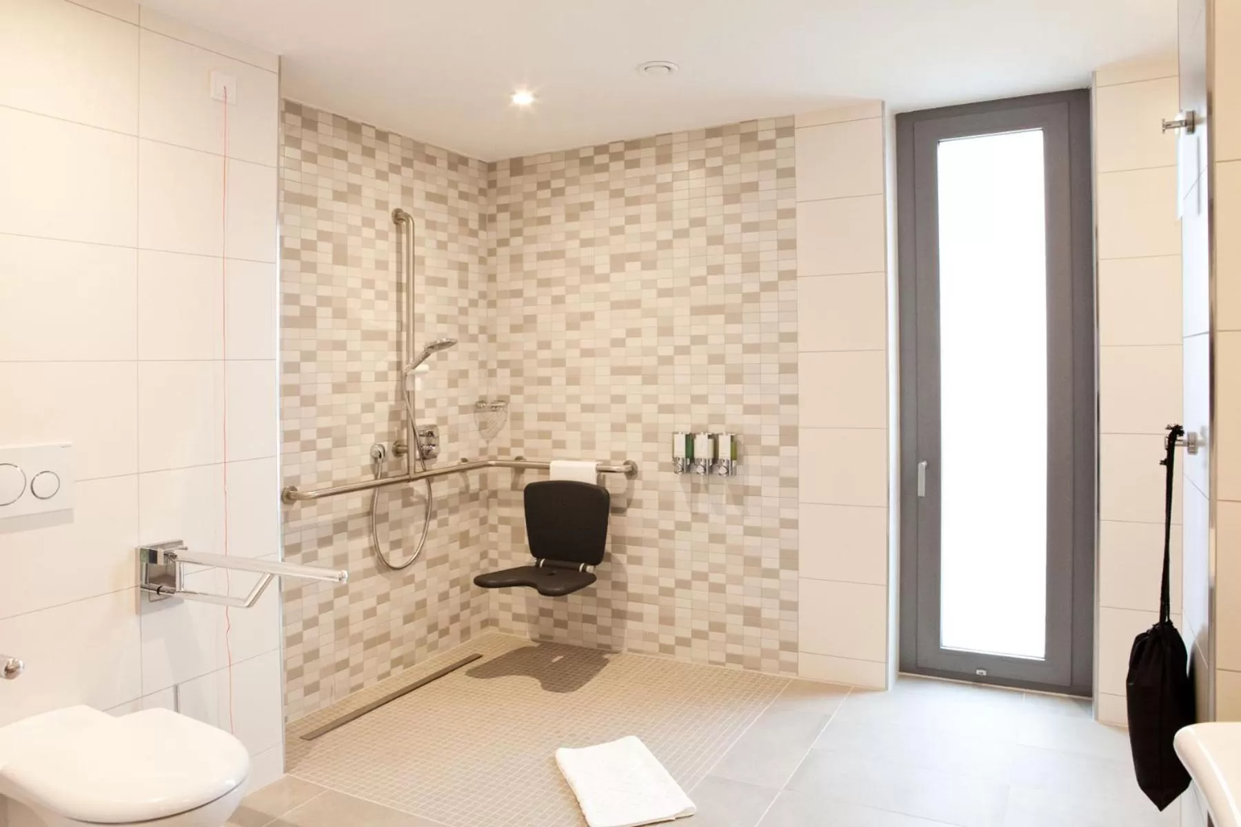 Shower in Hampton By Hilton Dortmund Phoenix See