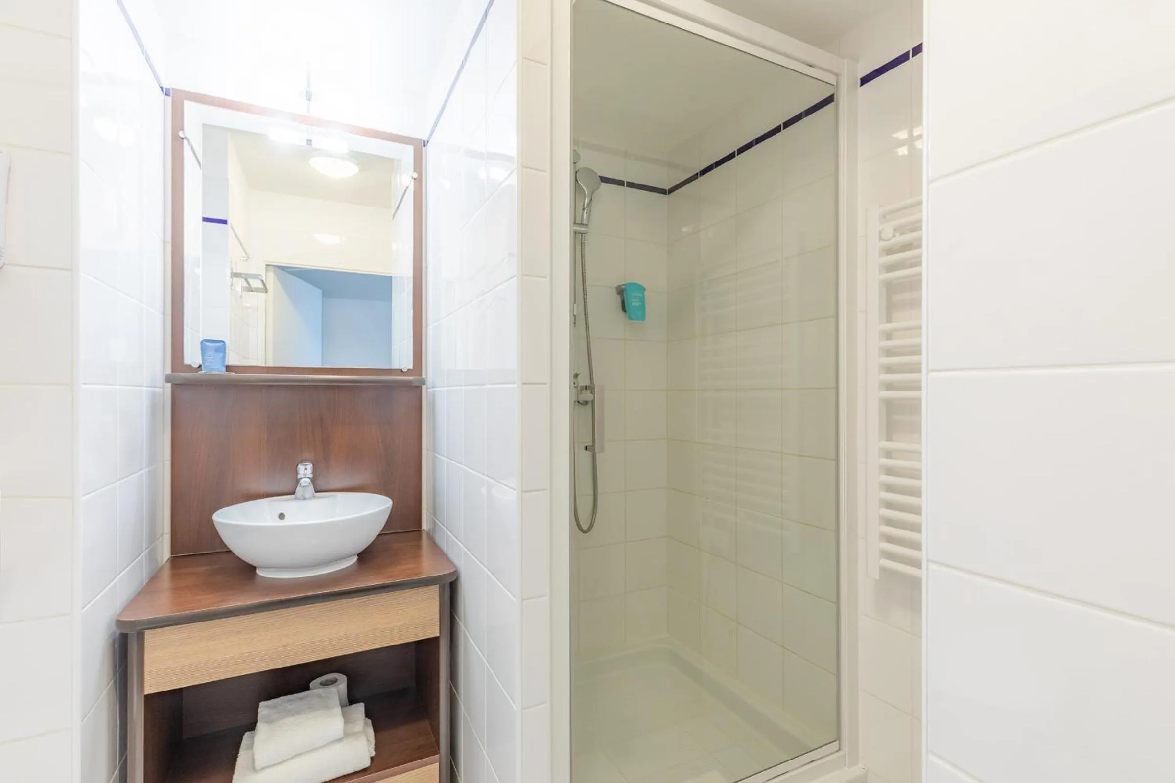 Bathroom in Appart'City Confort Brest