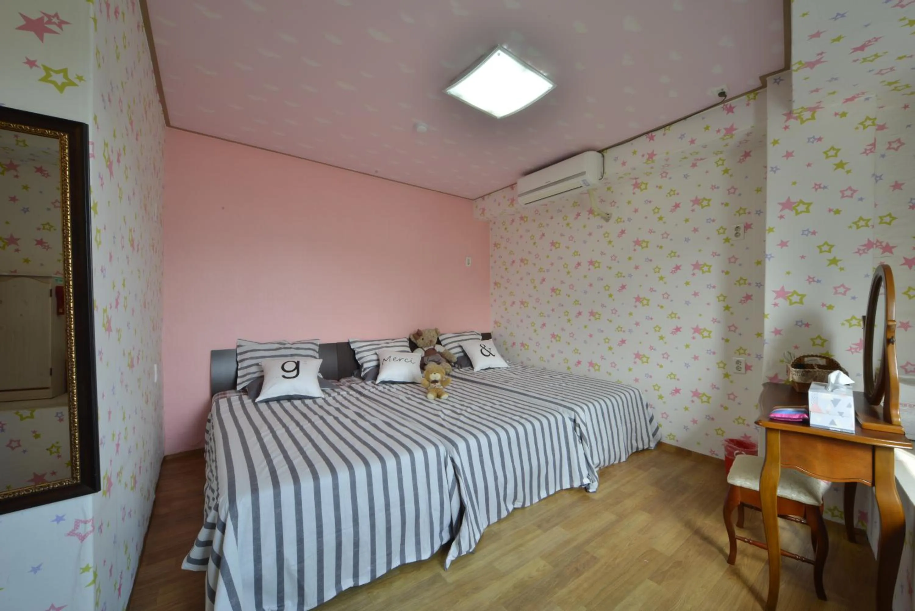 Bed in Funstay Inn Guesthouse