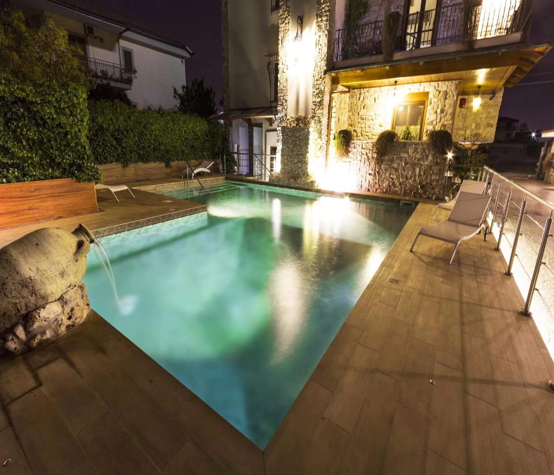 Swimming pool in Hotel Villa Clementina