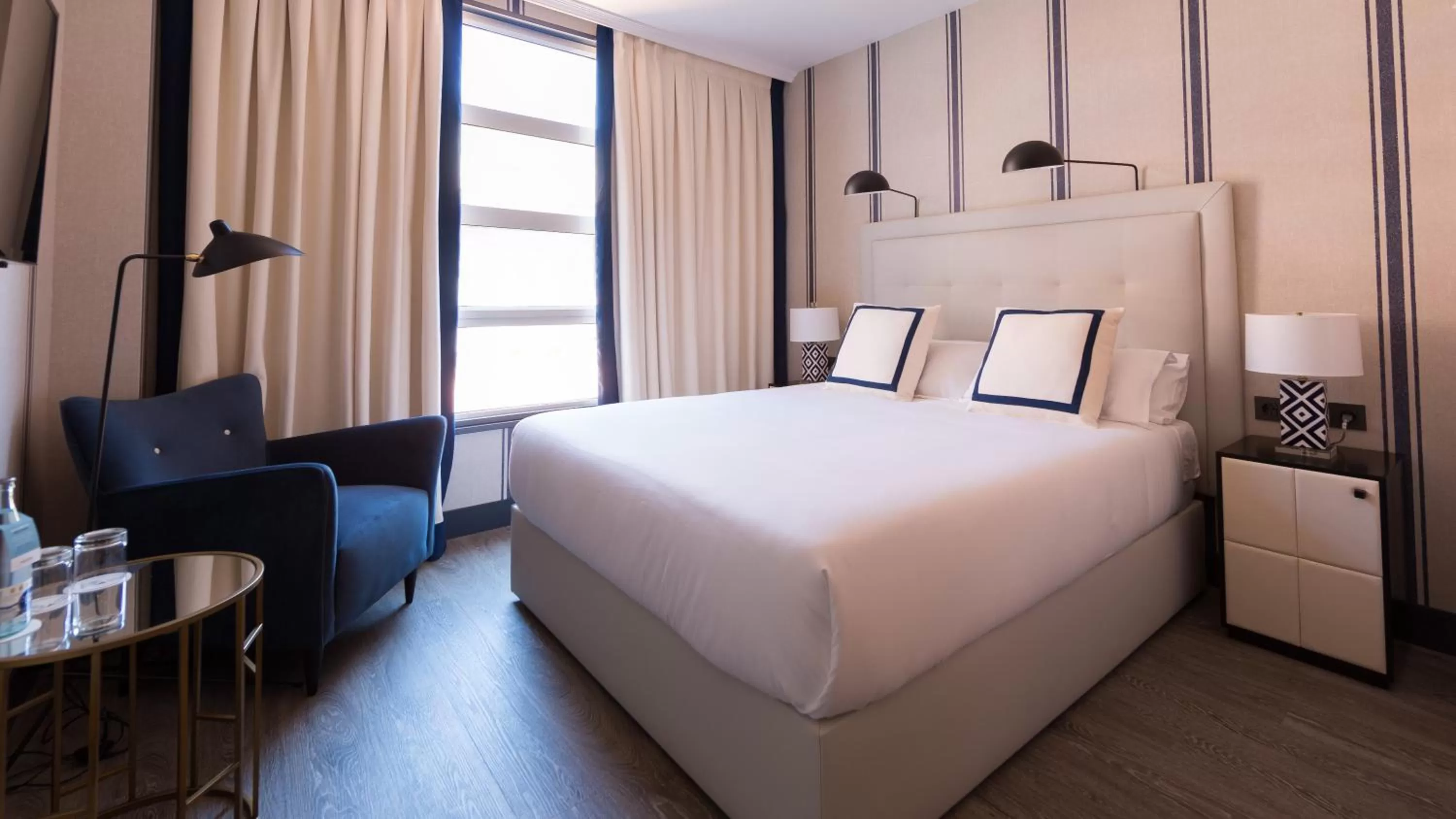 Bed in Hotel Mercure Jardines de Albia