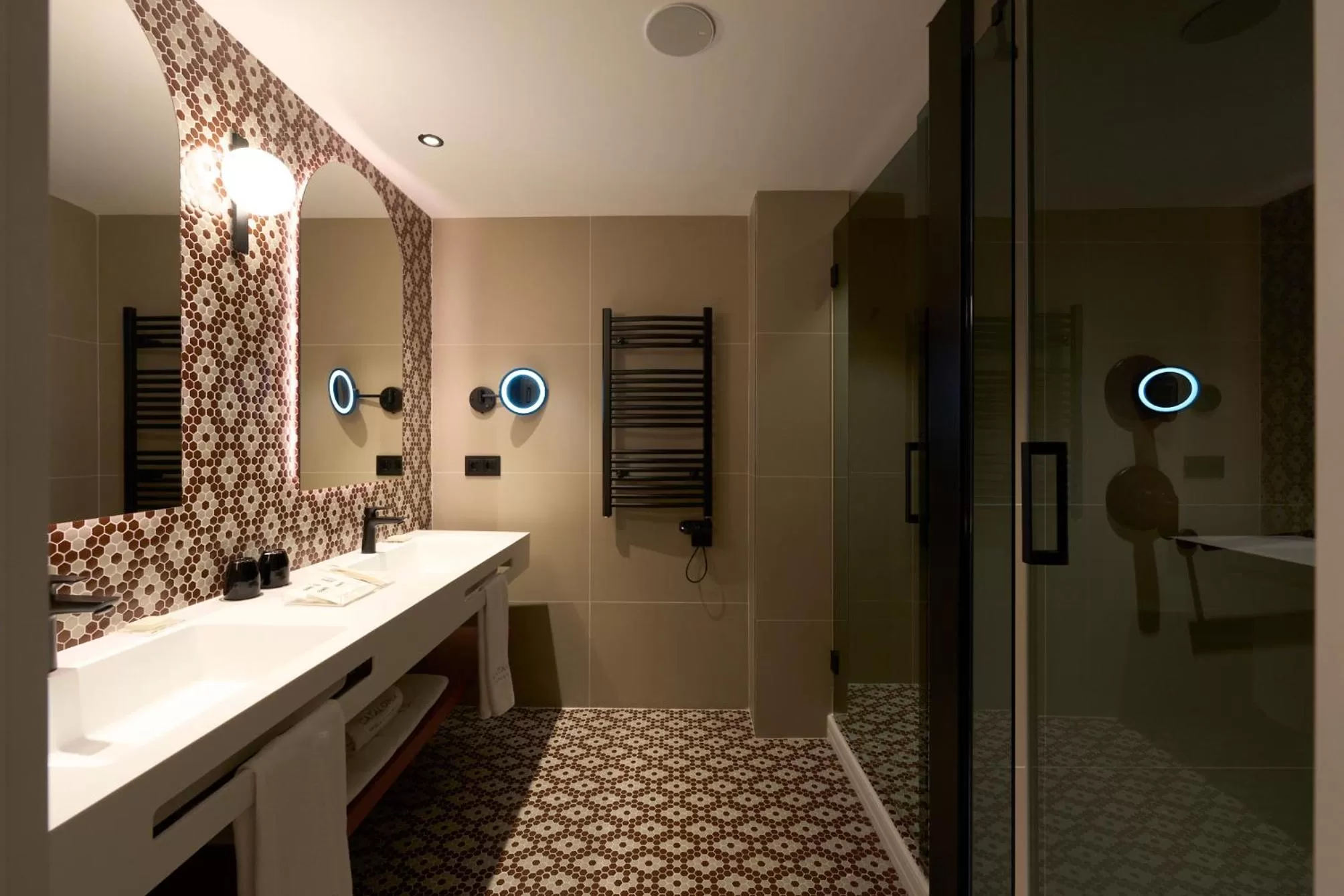 Bathroom in Catalonia Ramblas 4* Sup