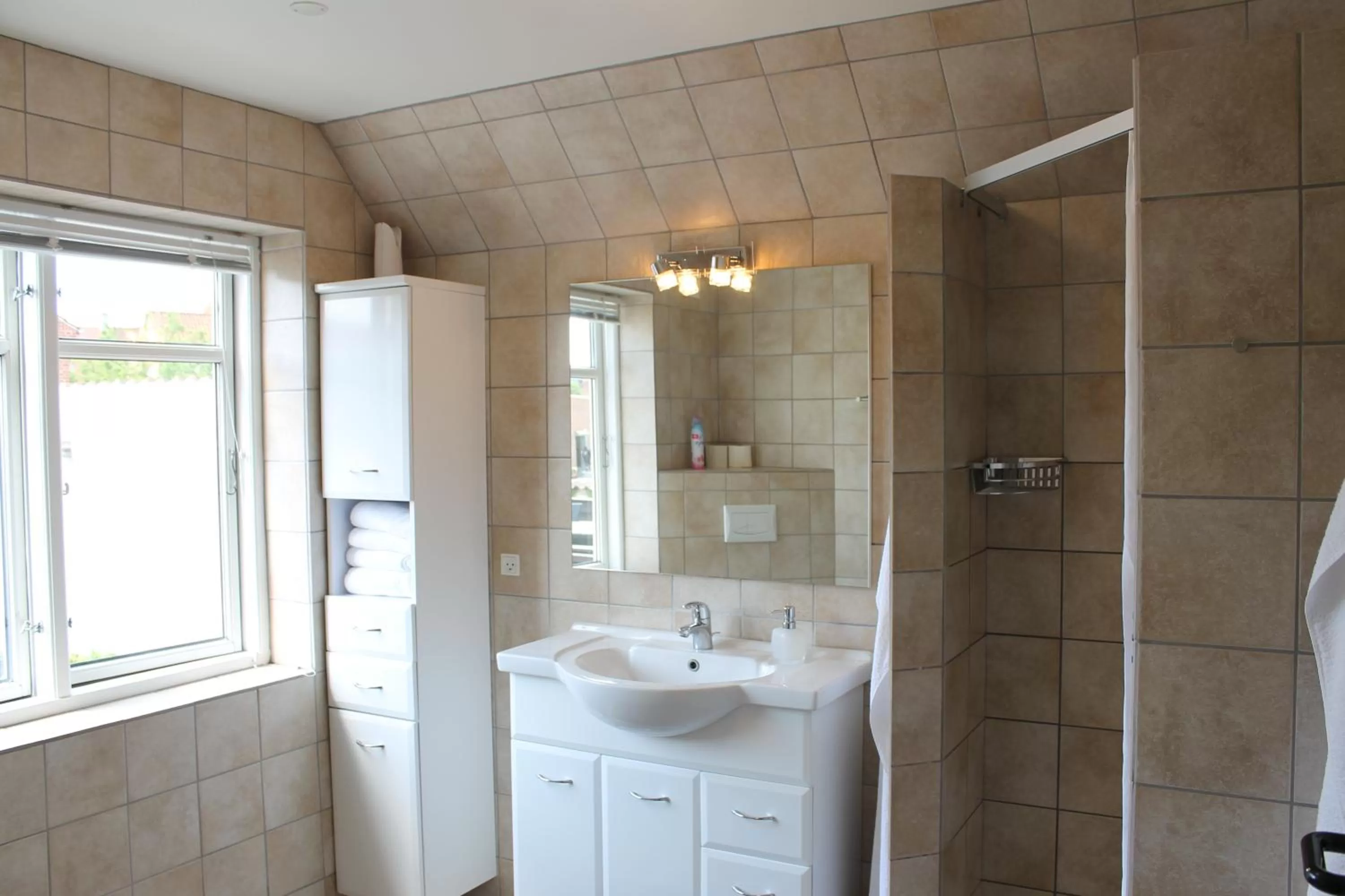 Bathroom in Amalie Bed and Breakfast & Apartments