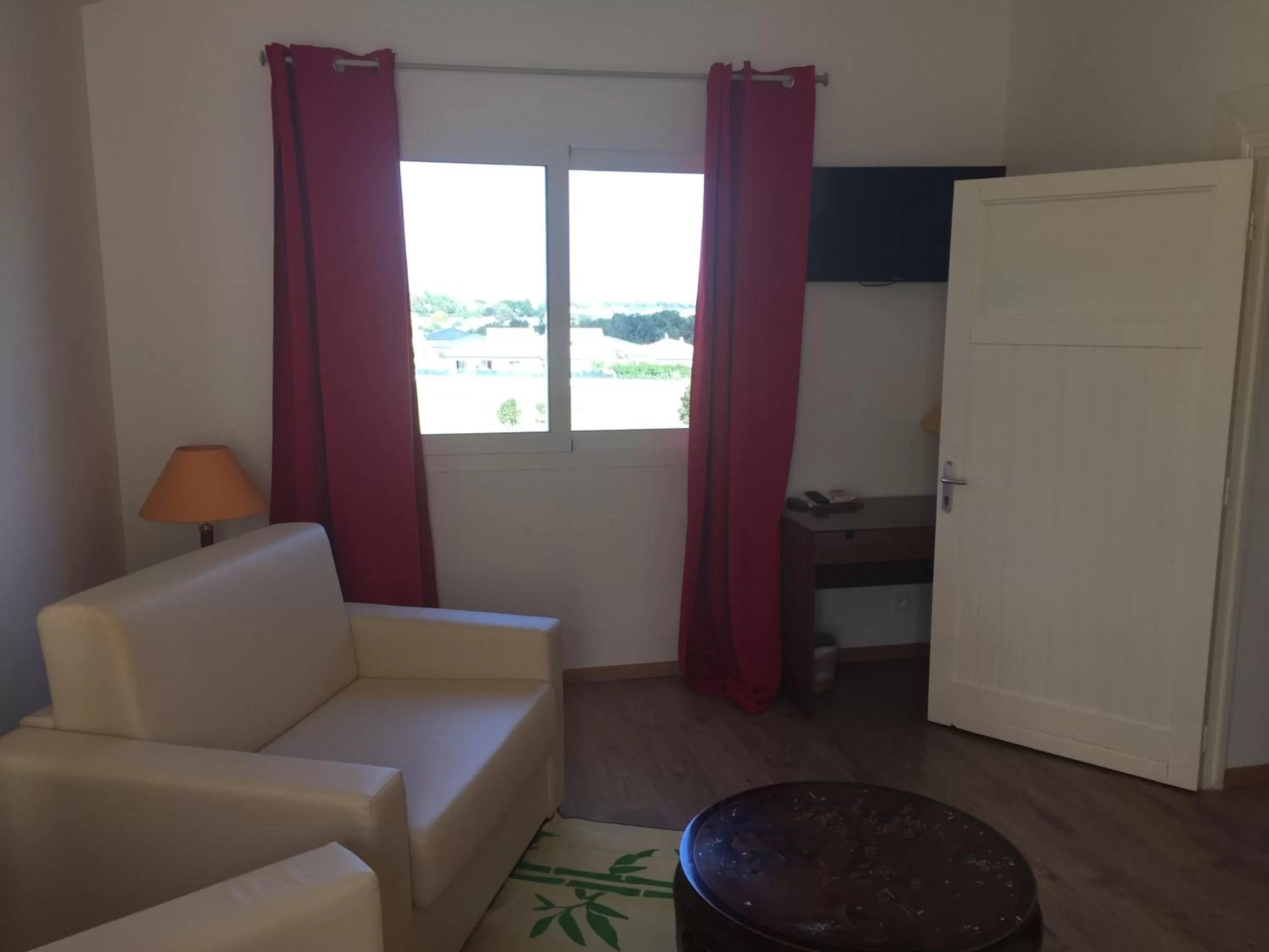 Photo of the whole room in Castellu Rossu