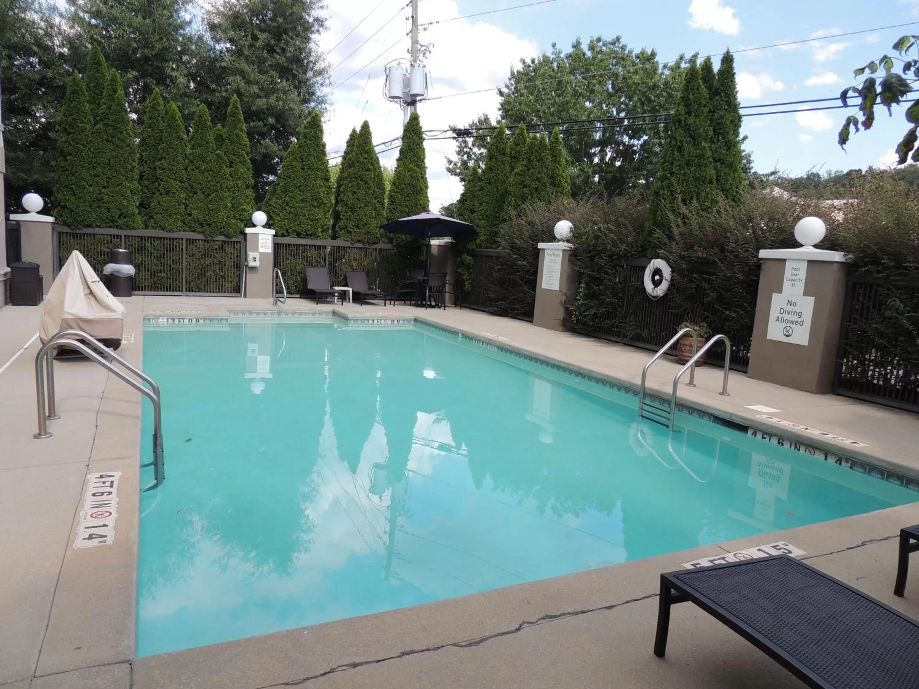 Area and facilities in Holiday Inn Express Trussville by IHG