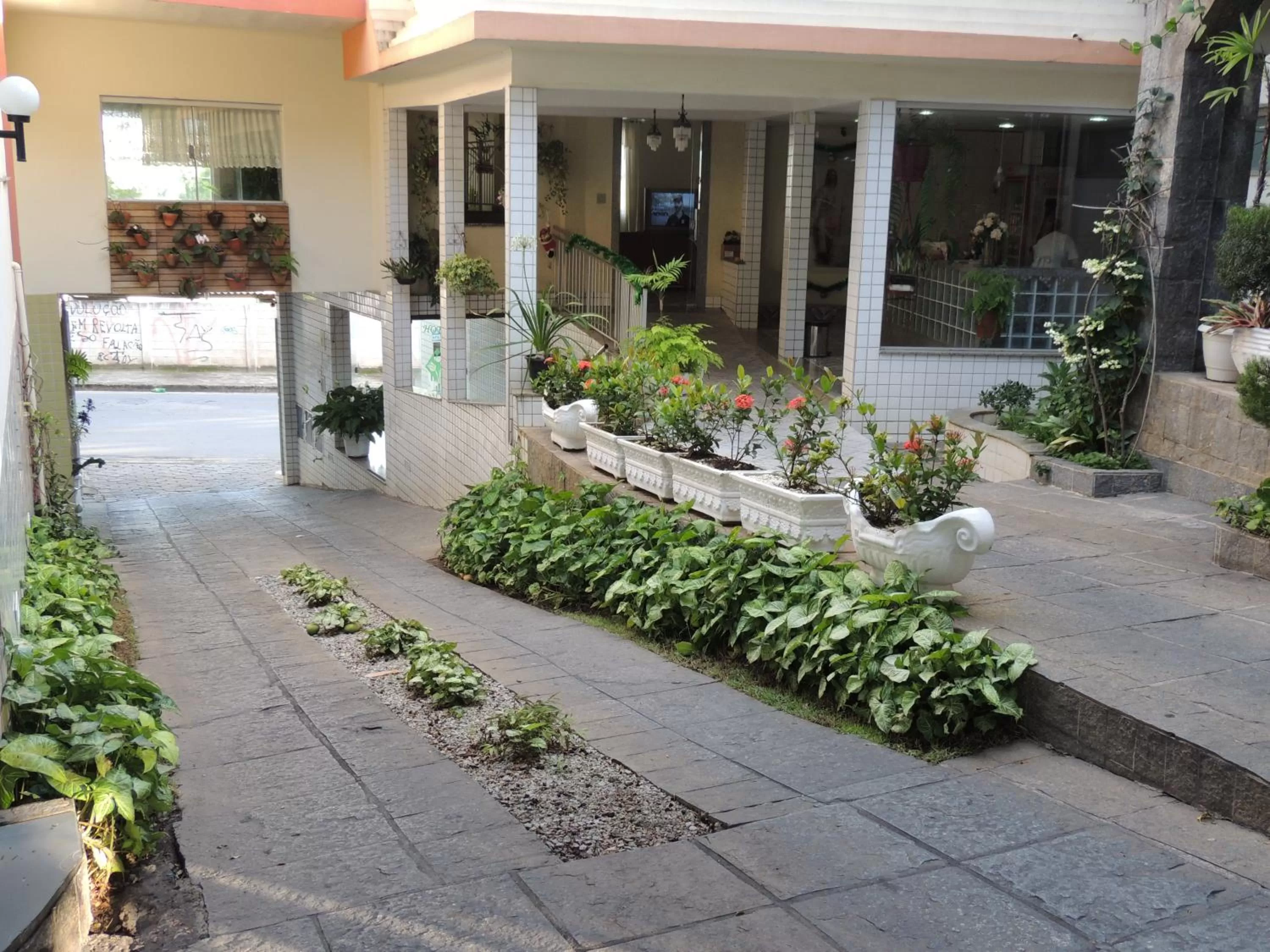 Garden in Hotel Primavera Betim